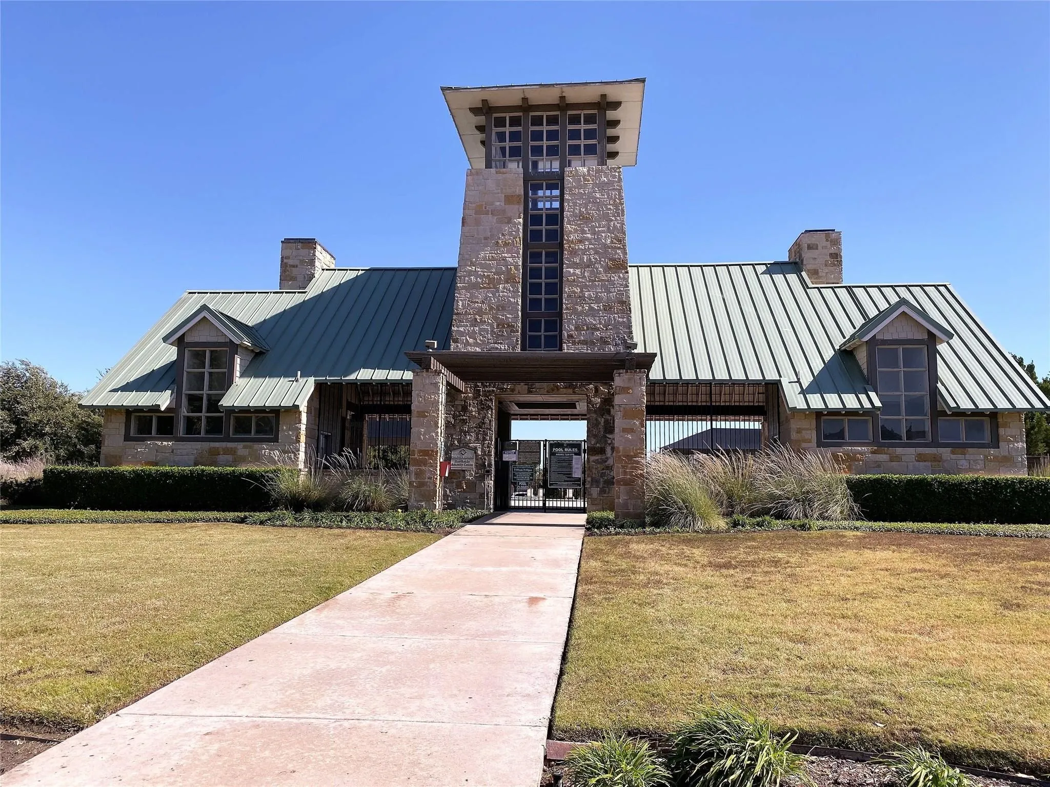 Single Family Residence For Rent in Denton County , 1209 Canvasback Drive, Aubrey, Texas 76227, 4 Bedroom, 3 Bathroom, 2 Garage spaces, 2,673 Sqft, built in 2003, mls#21358937, Real Estate Agent in Aubrey, Homes For Rent in Denton county, Homes For Rent in Aubrey, Realtor in Aubrey Texas, Real Estate Brokerage Independent Realty Texas, Luminita Cordes Realtor