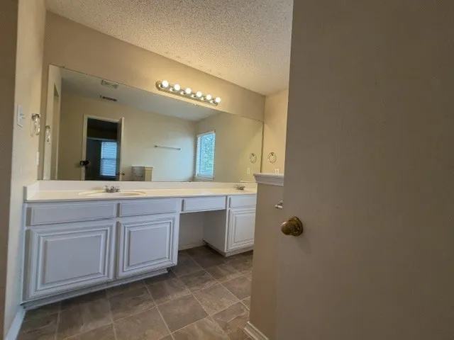Single Family Residence For Sale in Tarrant County , 12333 Silver Mist Trail, Fort Worth, Texas 76028, 3 Bedroom, 2 Bathroom, 2 Garage spaces, 1,750 Sqft, built in 2003, mls#21363881, Real Estate Agent in Fort Worth, Homes For Sale in Tarrant county, Homes For Sale in Fort Worth, Realtor in Fort Worth Texas, Real Estate Brokerage Independent Realty Texas, Luminita Cordes Realtor