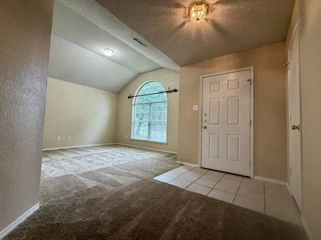 Single Family Residence For Sale in Tarrant County , 12333 Silver Mist Trail, Fort Worth, Texas 76028, 3 Bedroom, 2 Bathroom, 2 Garage spaces, 1,750 Sqft, built in 2003, mls#21363881, Real Estate Agent in Fort Worth, Homes For Sale in Tarrant county, Homes For Sale in Fort Worth, Realtor in Fort Worth Texas, Real Estate Brokerage Independent Realty Texas, Luminita Cordes Realtor