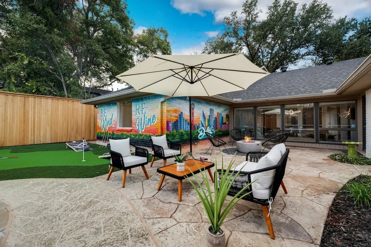 Single Family Residence For Sale in Dallas County , 9034 Gunnison Drive, Dallas, Texas 75231, 4 Bedroom, 2 Bathroom, 2 Garage spaces, 2,489 Sqft, built in 1978, mls#21359955, Real Estate Agent in Dallas, Homes For Sale in Dallas county, Homes For Sale in Dallas, Realtor in Dallas Texas, Real Estate Brokerage Independent Realty Texas, Luminita Cordes Realtor