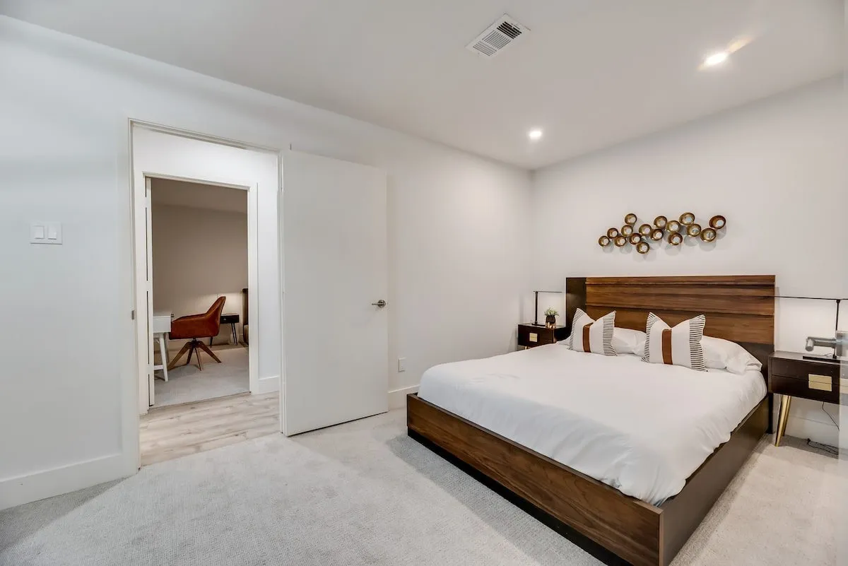 Bedroom # 2 with queen size bed, night stands and lamps!