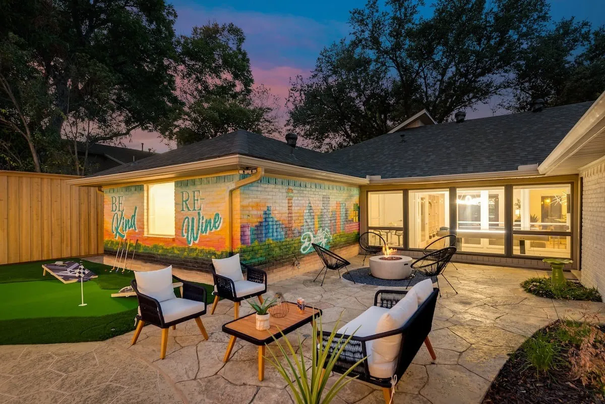 Conversation set, putting hole and cornhole game in your gorgeous backyard!