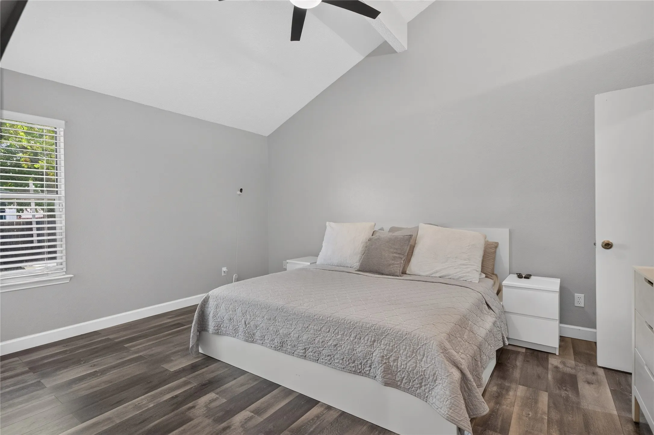 Single Family Residence For Rent in Tarrant County , 1200 Nicole Way, Fort Worth, Texas 76028, 3 Bedroom, 2 Bathroom, 2 Garage spaces, 1,186 Sqft, built in 1991, mls#21359116, Real Estate Agent in Fort Worth, Homes For Rent in Tarrant county, Homes For Rent in Fort Worth, Realtor in Fort Worth Texas, Real Estate Brokerage Independent Realty Texas, Luminita Cordes Realtor