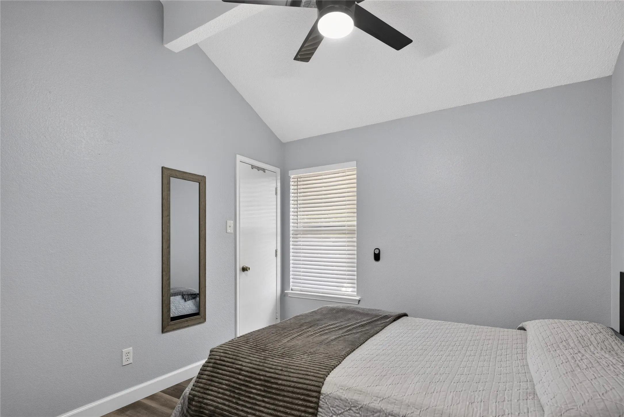 Single Family Residence For Rent in Tarrant County , 1200 Nicole Way, Fort Worth, Texas 76028, 3 Bedroom, 2 Bathroom, 2 Garage spaces, 1,186 Sqft, built in 1991, mls#21359116, Real Estate Agent in Fort Worth, Homes For Rent in Tarrant county, Homes For Rent in Fort Worth, Realtor in Fort Worth Texas, Real Estate Brokerage Independent Realty Texas, Luminita Cordes Realtor