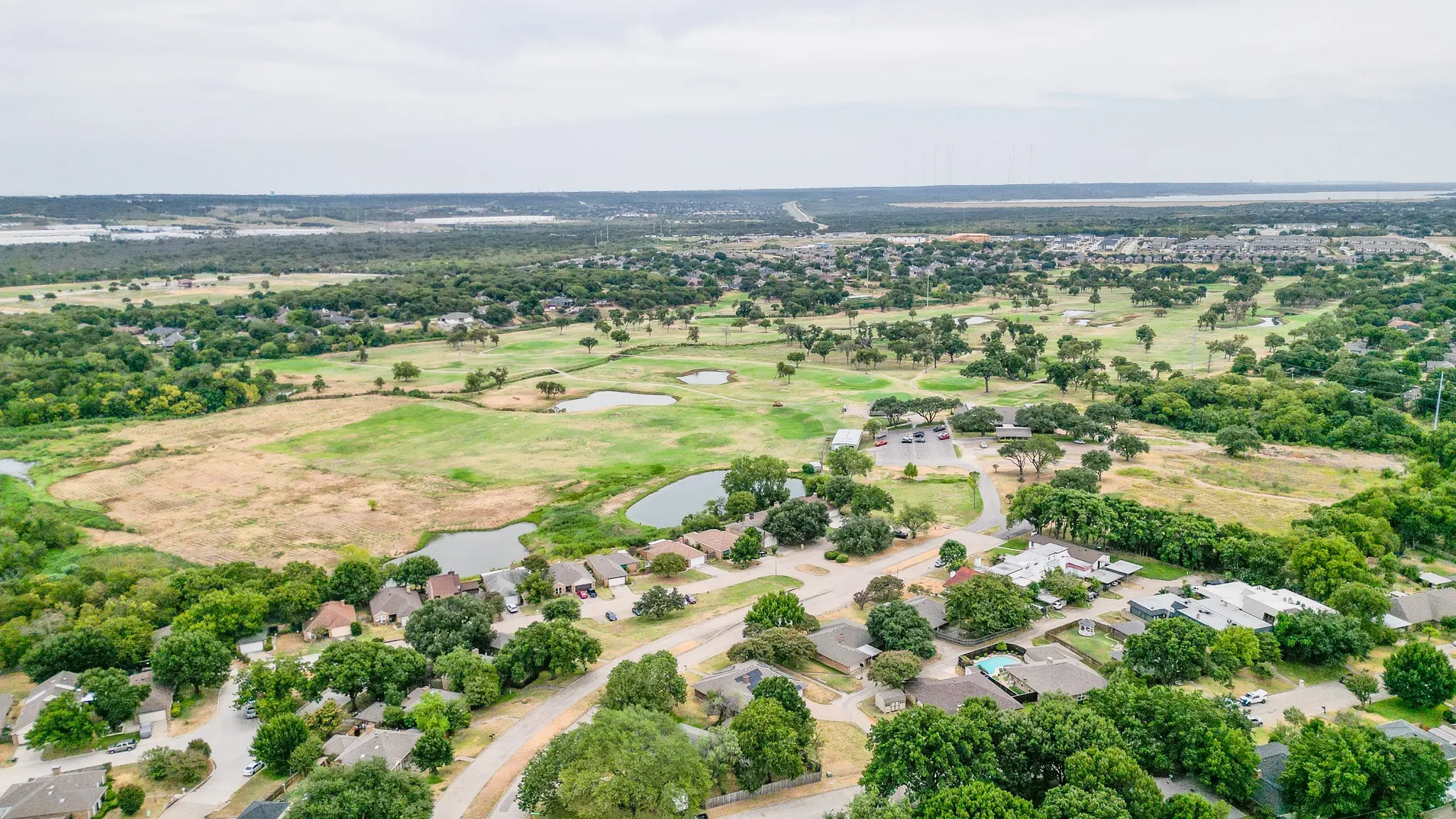 Single Family Residence For Sale in Dallas County , 3406 Country Club Drive, Grand Prairie, Texas 75052, 3 Bedroom, 2 Bathroom, Garage spaces, 1,931 Sqft, built in 1972, mls#21366922, Real Estate Agent in Grand Prairie, Homes For Sale in Dallas county, Homes For Sale in Grand Prairie, Realtor in Grand Prairie Texas, Real Estate Brokerage Independent Realty Texas, Luminita Cordes Realtor