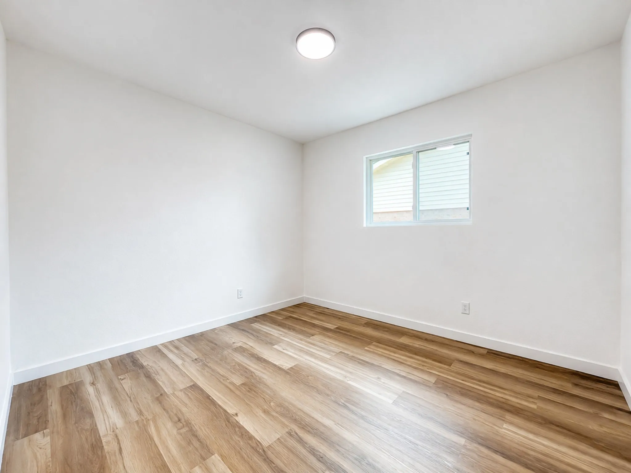 Single Family Residence For Sale in Dallas County , 3406 Country Club Drive, Grand Prairie, Texas 75052, 3 Bedroom, 2 Bathroom, Garage spaces, 1,931 Sqft, built in 1972, mls#21366922, Real Estate Agent in Grand Prairie, Homes For Sale in Dallas county, Homes For Sale in Grand Prairie, Realtor in Grand Prairie Texas, Real Estate Brokerage Independent Realty Texas, Luminita Cordes Realtor