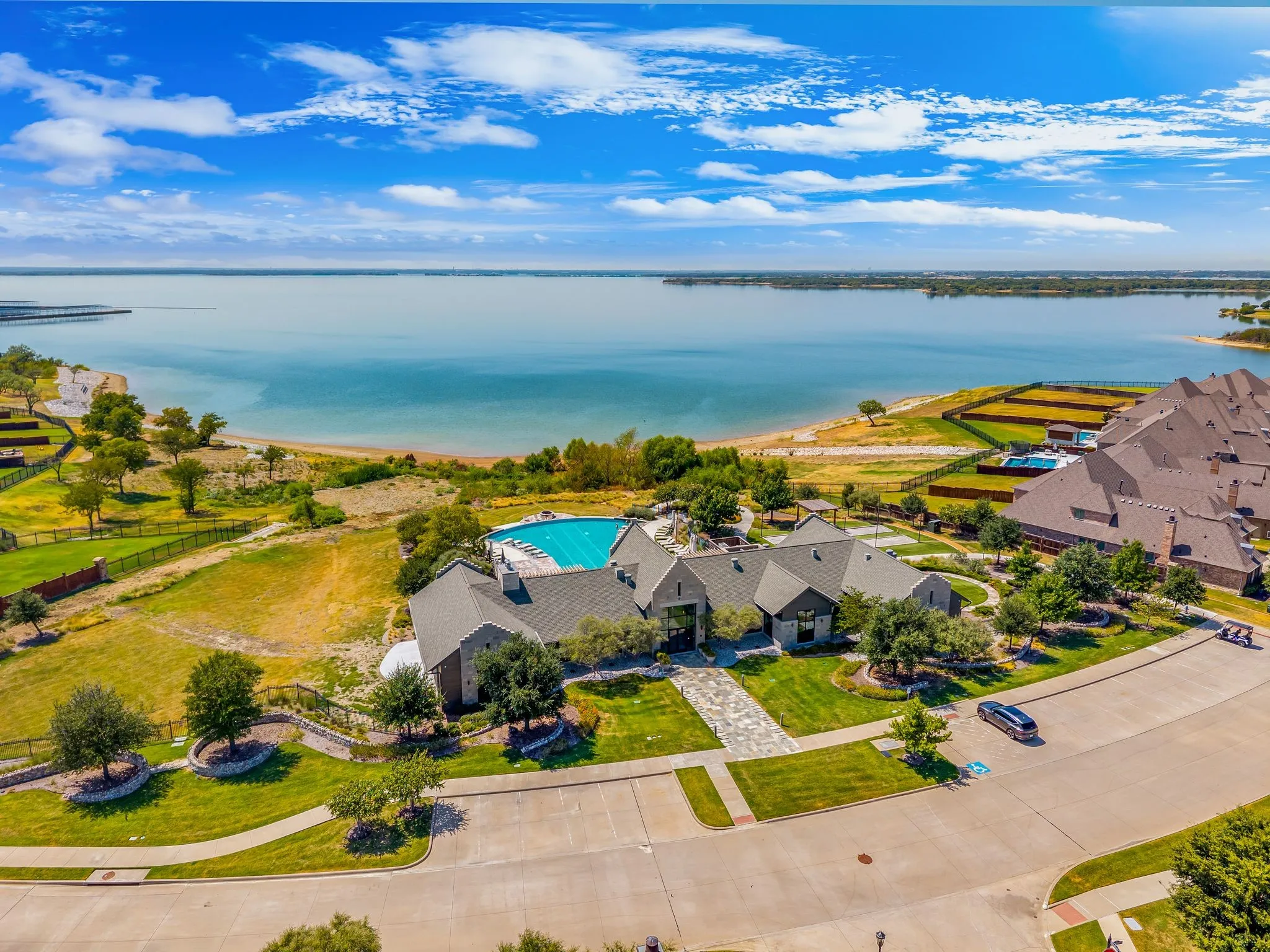 Single Family Residence For Sale in Denton County , 2825 Braemar, The Colony, Texas 75056, 4 Bedroom, 4 Bathroom, 2 Garage spaces, 3,286 Sqft, built in 2021, mls#21364325, Real Estate Agent in The Colony, Homes For Sale in Denton county, Homes For Sale in The Colony, Realtor in The Colony Texas, Real Estate Brokerage Independent Realty Texas, Luminita Cordes Realtor