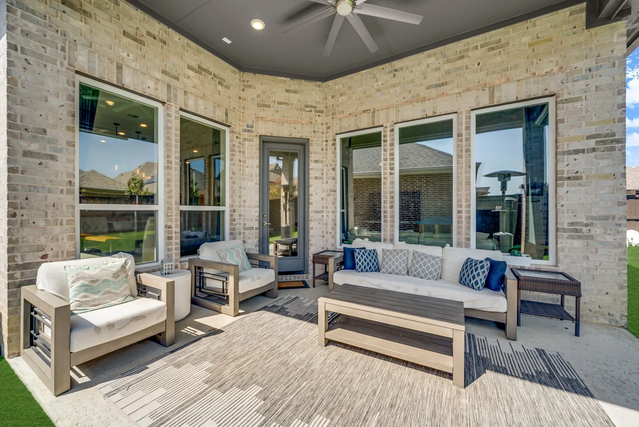 Single Family Residence For Sale in Denton County , 2825 Braemar, The Colony, Texas 75056, 4 Bedroom, 4 Bathroom, 2 Garage spaces, 3,286 Sqft, built in 2021, mls#21364325, Real Estate Agent in The Colony, Homes For Sale in Denton county, Homes For Sale in The Colony, Realtor in The Colony Texas, Real Estate Brokerage Independent Realty Texas, Luminita Cordes Realtor