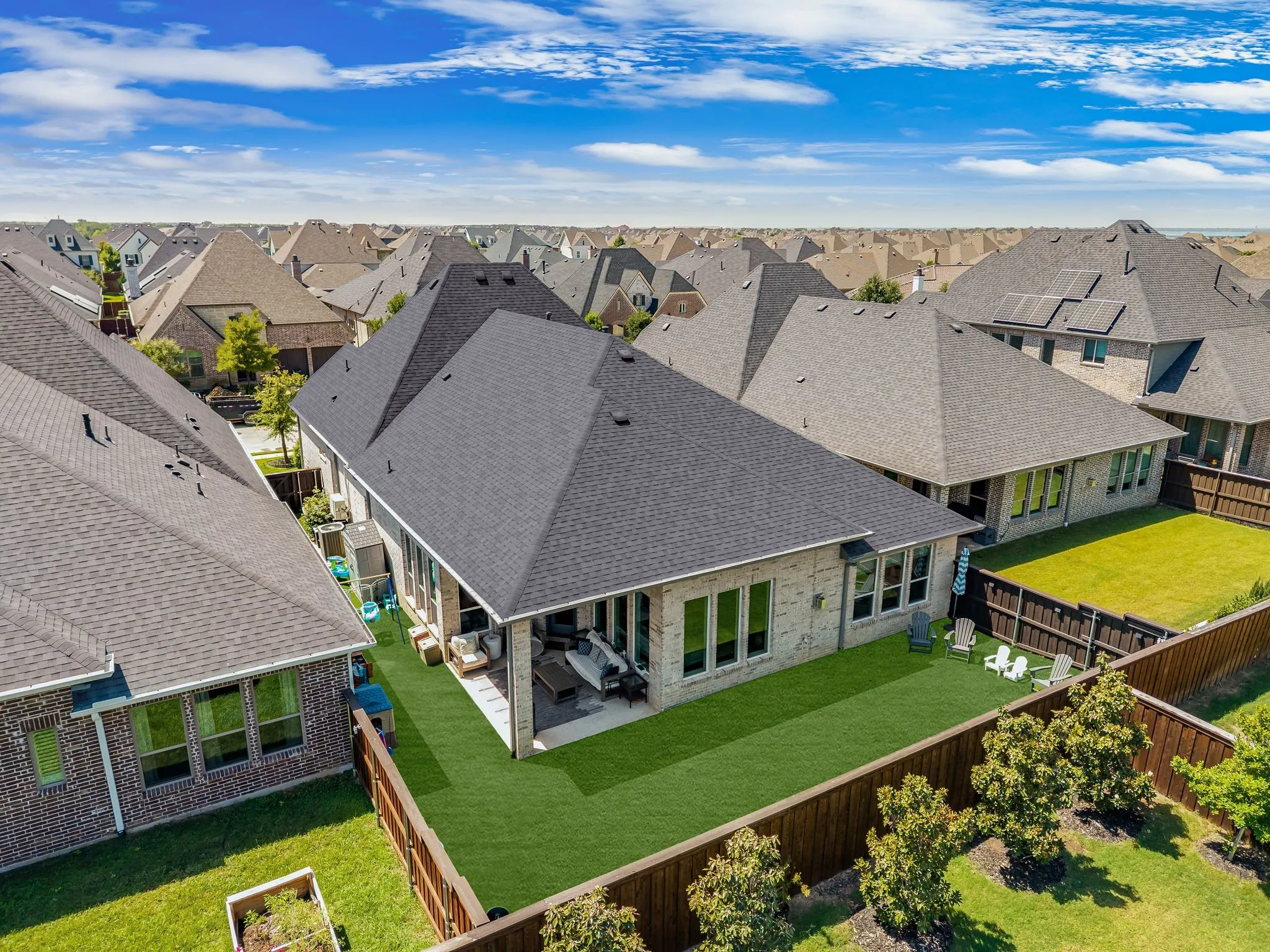 Single Family Residence For Sale in Denton County , 2825 Braemar, The Colony, Texas 75056, 4 Bedroom, 4 Bathroom, 2 Garage spaces, 3,286 Sqft, built in 2021, mls#21364325, Real Estate Agent in The Colony, Homes For Sale in Denton county, Homes For Sale in The Colony, Realtor in The Colony Texas, Real Estate Brokerage Independent Realty Texas, Luminita Cordes Realtor