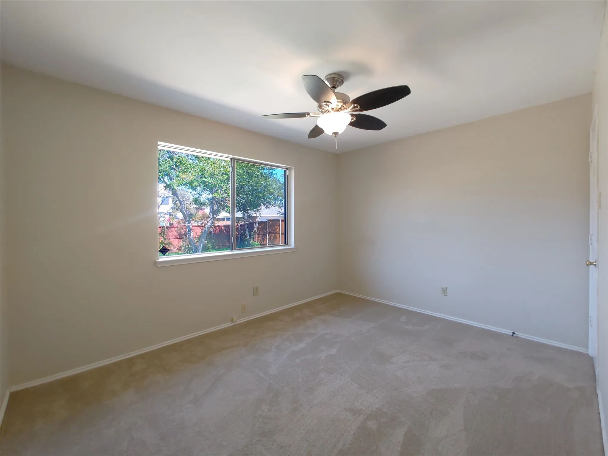 Single Family Residence For Rent in Collin County , 3801 Dutton Drive, Plano, Texas 75023, 4 Bedroom, 2 Bathroom, 2 Garage spaces, 1,920 Sqft, built in 1987, mls#21366850, Real Estate Agent in Plano, Homes For Rent in Collin county, Homes For Rent in Plano, Realtor in Plano Texas, Real Estate Brokerage Independent Realty Texas, Luminita Cordes Realtor