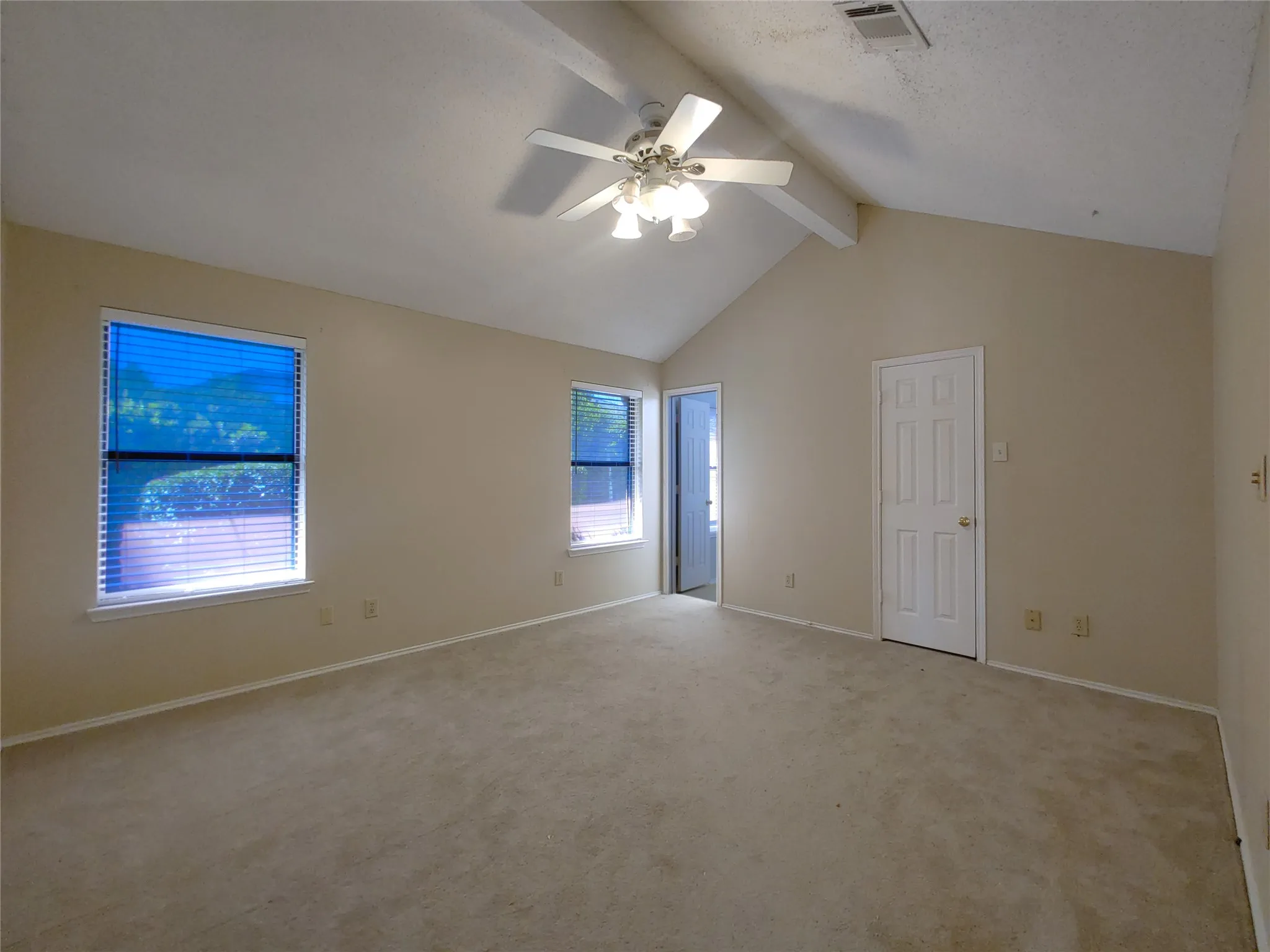 Single Family Residence For Rent in Collin County , 3801 Dutton Drive, Plano, Texas 75023, 4 Bedroom, 2 Bathroom, 2 Garage spaces, 1,920 Sqft, built in 1987, mls#21366850, Real Estate Agent in Plano, Homes For Rent in Collin county, Homes For Rent in Plano, Realtor in Plano Texas, Real Estate Brokerage Independent Realty Texas, Luminita Cordes Realtor