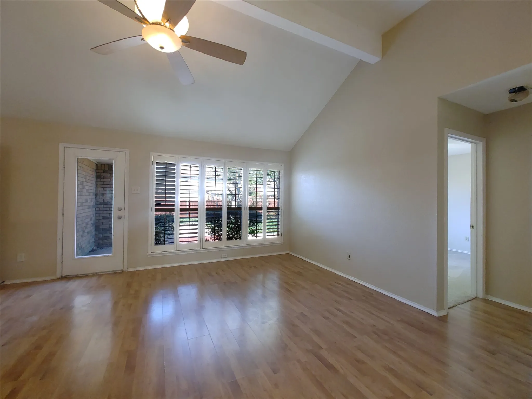 Single Family Residence For Rent in Collin County , 3801 Dutton Drive, Plano, Texas 75023, 4 Bedroom, 2 Bathroom, 2 Garage spaces, 1,920 Sqft, built in 1987, mls#21366850, Real Estate Agent in Plano, Homes For Rent in Collin county, Homes For Rent in Plano, Realtor in Plano Texas, Real Estate Brokerage Independent Realty Texas, Luminita Cordes Realtor