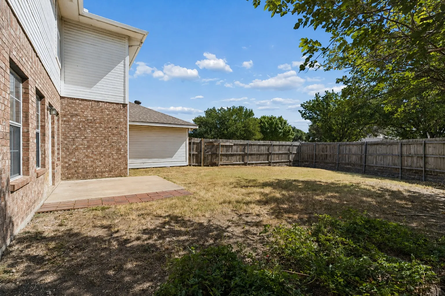 Single Family Residence For Rent in Collin County , 8302 Sebastian, Frisco, Texas 75035, 4 Bedroom, 4 Bathroom, 2 Garage spaces, 2,226 Sqft, built in 1993, mls#21358895, Real Estate Agent in Frisco, Homes For Rent in Collin county, Homes For Rent in Frisco, Realtor in Frisco Texas, Real Estate Brokerage Independent Realty Texas, Luminita Cordes Realtor