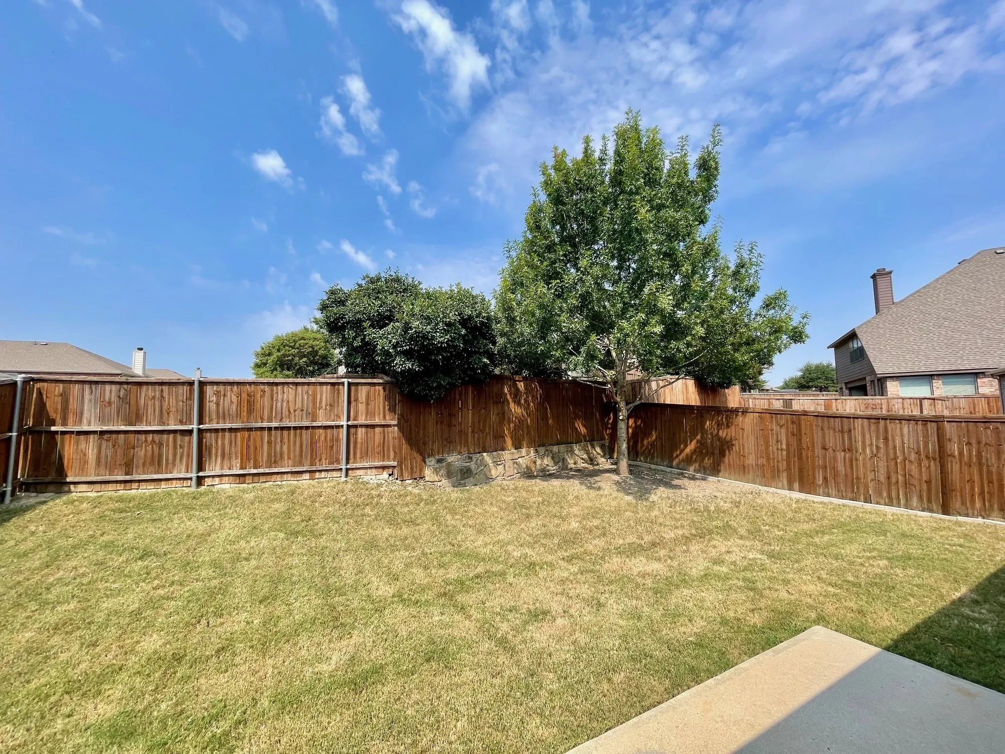Single Family Residence For Rent in Collin County , 3011 Whispering Pine Boulevard, Melissa, Texas 75454, 3 Bedroom, 2 Bathroom, 2 Garage spaces, 1,700 Sqft, built in 2014, mls#21367024, Real Estate Agent in Melissa, Homes For Rent in Collin county, Homes For Rent in Melissa, Realtor in Melissa Texas, Real Estate Brokerage Independent Realty Texas, Luminita Cordes Realtor