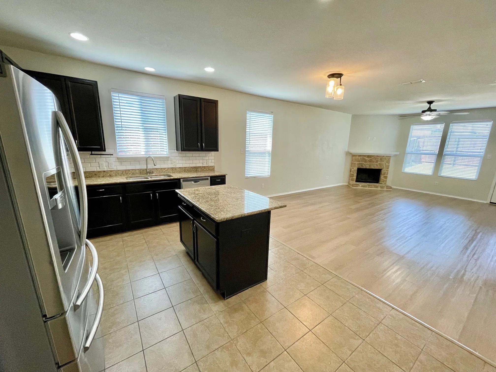 Single Family Residence For Rent in Collin County , 3011 Whispering Pine Boulevard, Melissa, Texas 75454, 3 Bedroom, 2 Bathroom, 2 Garage spaces, 1,700 Sqft, built in 2014, mls#21367024, Real Estate Agent in Melissa, Homes For Rent in Collin county, Homes For Rent in Melissa, Realtor in Melissa Texas, Real Estate Brokerage Independent Realty Texas, Luminita Cordes Realtor
