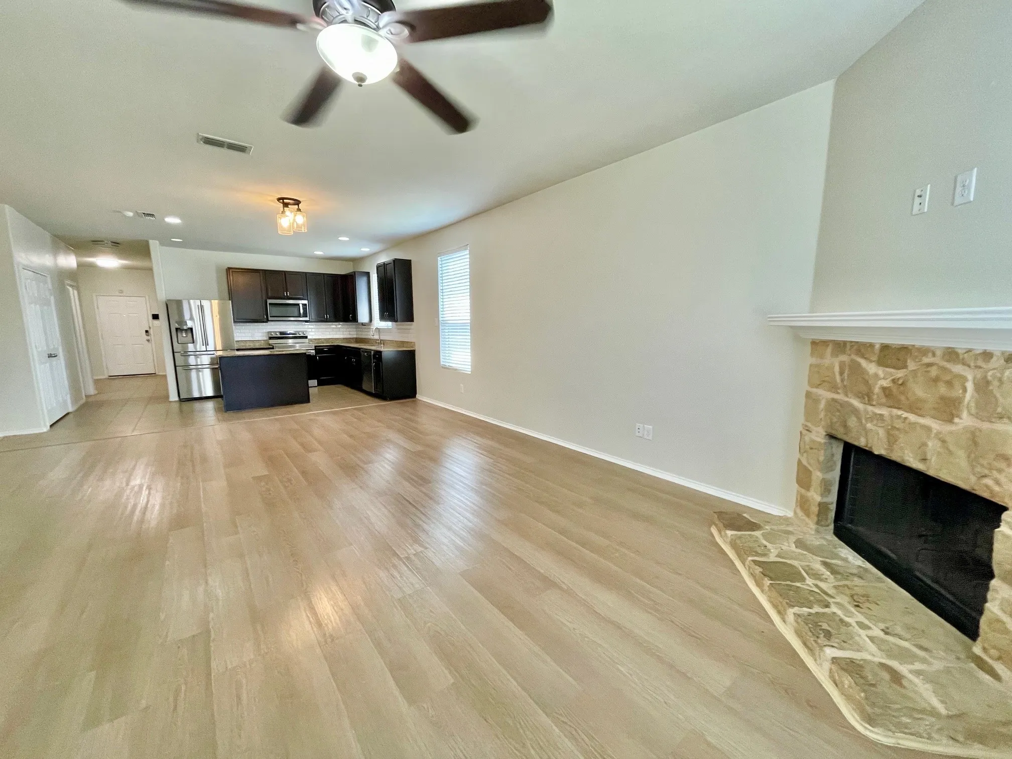 Single Family Residence For Rent in Collin County , 3011 Whispering Pine Boulevard, Melissa, Texas 75454, 3 Bedroom, 2 Bathroom, 2 Garage spaces, 1,700 Sqft, built in 2014, mls#21367024, Real Estate Agent in Melissa, Homes For Rent in Collin county, Homes For Rent in Melissa, Realtor in Melissa Texas, Real Estate Brokerage Independent Realty Texas, Luminita Cordes Realtor
