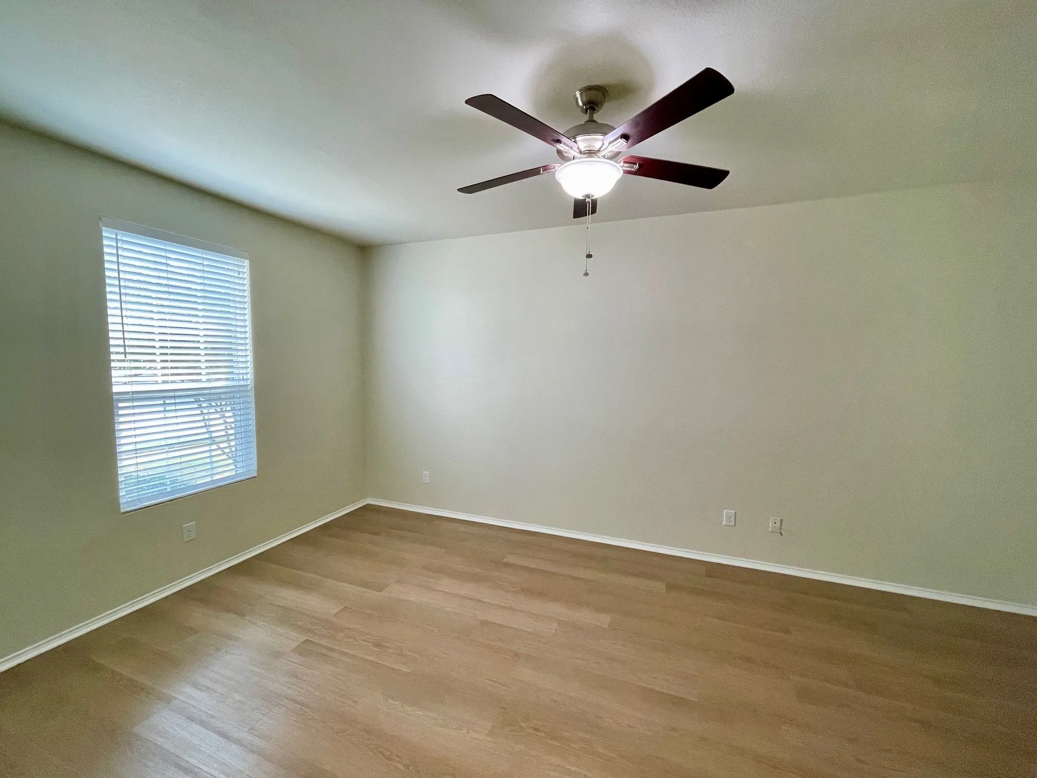 Single Family Residence For Rent in Collin County , 3011 Whispering Pine Boulevard, Melissa, Texas 75454, 3 Bedroom, 2 Bathroom, 2 Garage spaces, 1,700 Sqft, built in 2014, mls#21367024, Real Estate Agent in Melissa, Homes For Rent in Collin county, Homes For Rent in Melissa, Realtor in Melissa Texas, Real Estate Brokerage Independent Realty Texas, Luminita Cordes Realtor