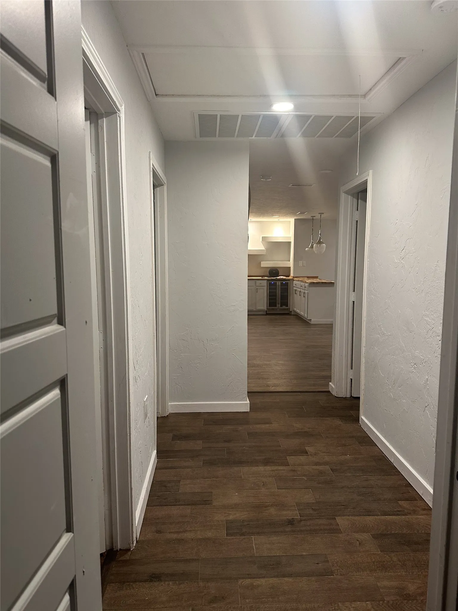 Single Family Residence For Sale in Smith County , 2708 Mcdonald Road, Tyler, Texas 75701, 3 Bedroom, 2 Bathroom, 2 Garage spaces, 1,591 Sqft, built in 1959, mls#21366066, Real Estate Agent in Tyler, Homes For Sale in Smith county, Homes For Sale in Tyler, Realtor in Tyler Texas, Real Estate Brokerage Independent Realty Texas, Luminita Cordes Realtor