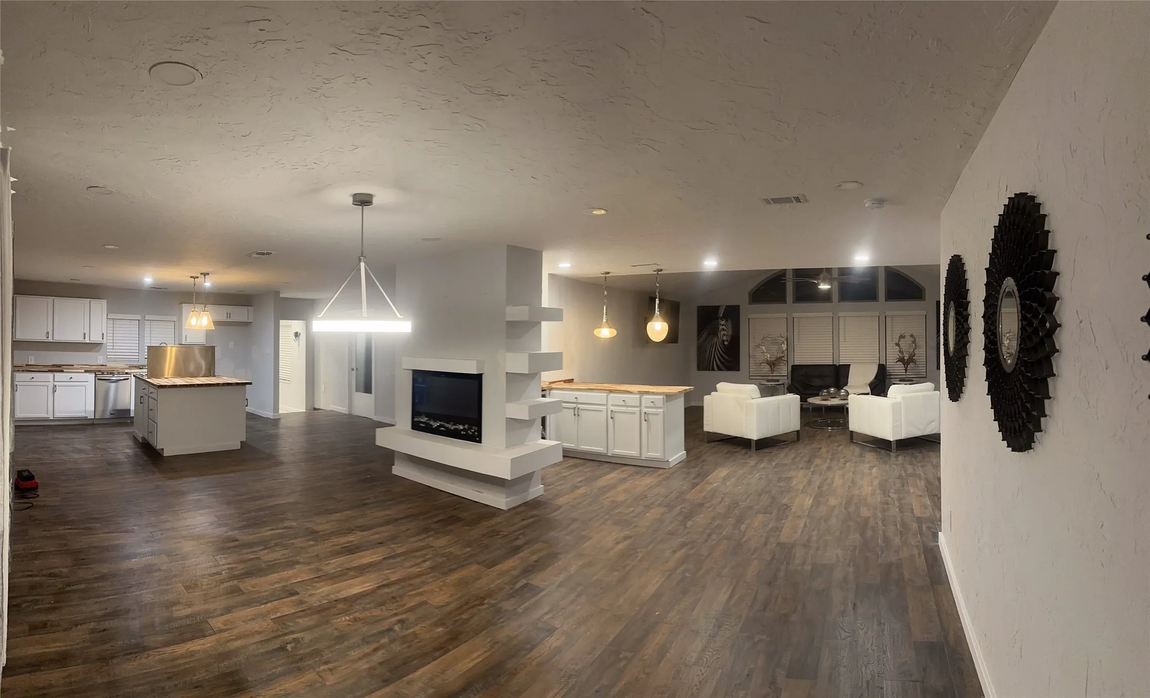 Single Family Residence For Sale in Smith County , 2708 Mcdonald Road, Tyler, Texas 75701, 3 Bedroom, 2 Bathroom, 2 Garage spaces, 1,591 Sqft, built in 1959, mls#21366066, Real Estate Agent in Tyler, Homes For Sale in Smith county, Homes For Sale in Tyler, Realtor in Tyler Texas, Real Estate Brokerage Independent Realty Texas, Luminita Cordes Realtor