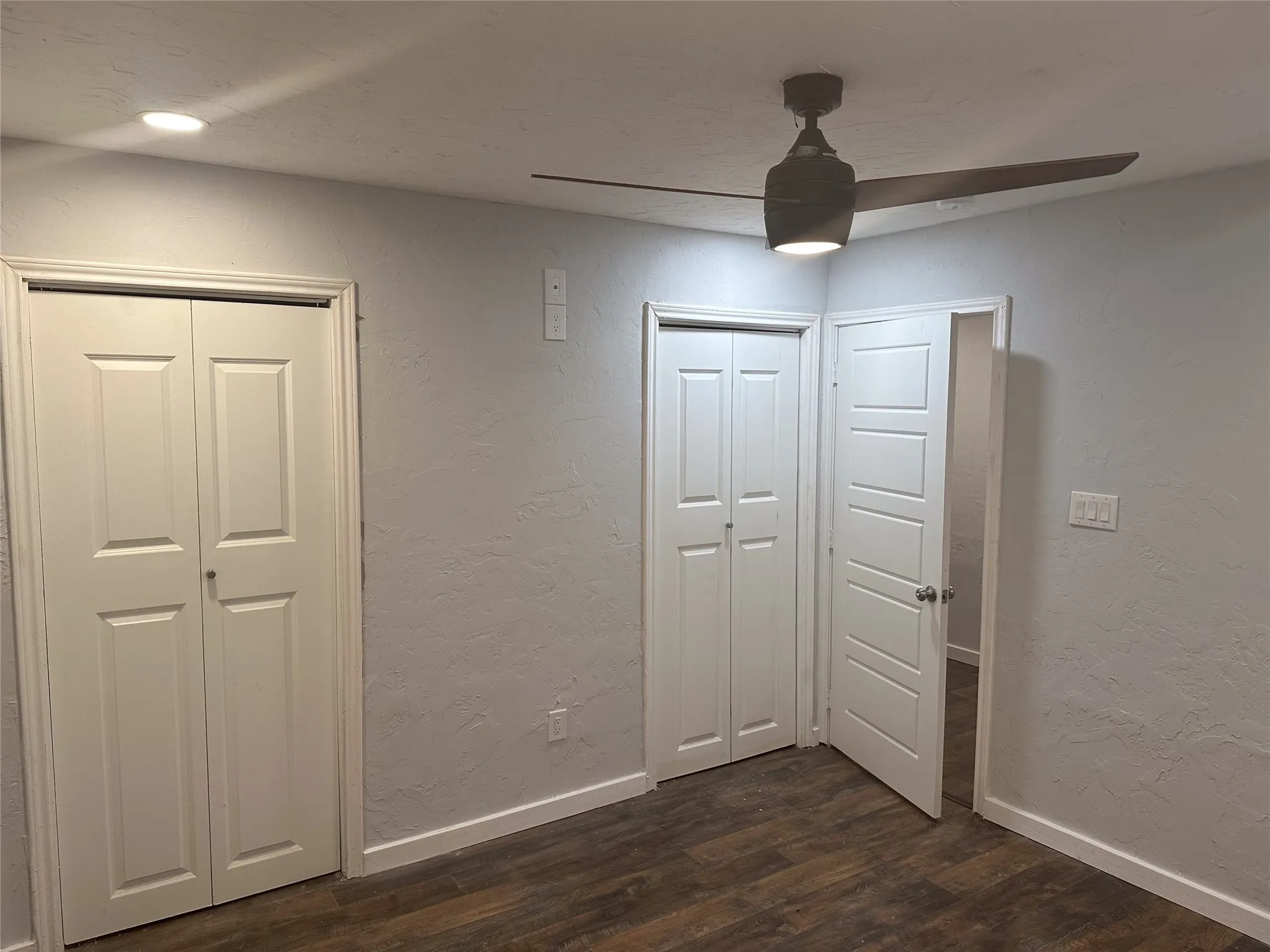 Single Family Residence For Sale in Smith County , 2708 Mcdonald Road, Tyler, Texas 75701, 3 Bedroom, 2 Bathroom, 2 Garage spaces, 1,591 Sqft, built in 1959, mls#21366066, Real Estate Agent in Tyler, Homes For Sale in Smith county, Homes For Sale in Tyler, Realtor in Tyler Texas, Real Estate Brokerage Independent Realty Texas, Luminita Cordes Realtor