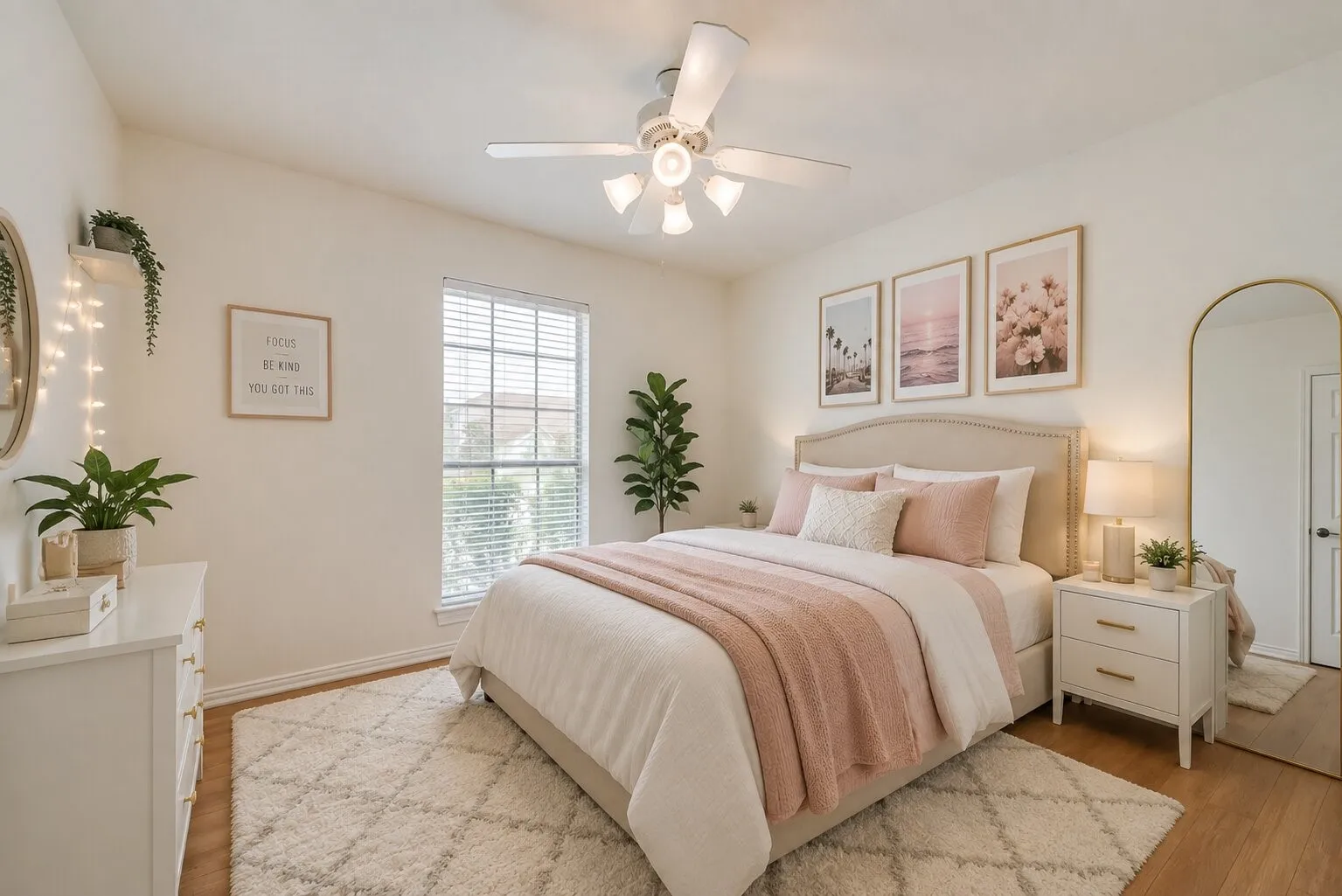 Single Family Residence For Sale in Tarrant County , 721 Herman Drive, Hurst, Texas 76054, 4 Bedroom, 2 Bathroom, 2 Garage spaces, 2,062 Sqft, built in 1996, mls#21367026, Real Estate Agent in Hurst, Homes For Sale in Tarrant county, Homes For Sale in Hurst, Realtor in Hurst Texas, Real Estate Brokerage Independent Realty Texas, Luminita Cordes Realtor