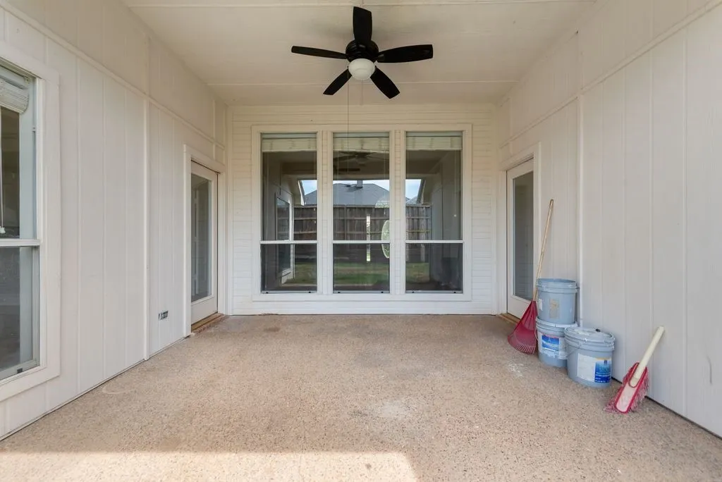 Single Family Residence For Sale in Tarrant County , 721 Herman Drive, Hurst, Texas 76054, 4 Bedroom, 2 Bathroom, 2 Garage spaces, 2,062 Sqft, built in 1996, mls#21367026, Real Estate Agent in Hurst, Homes For Sale in Tarrant county, Homes For Sale in Hurst, Realtor in Hurst Texas, Real Estate Brokerage Independent Realty Texas, Luminita Cordes Realtor