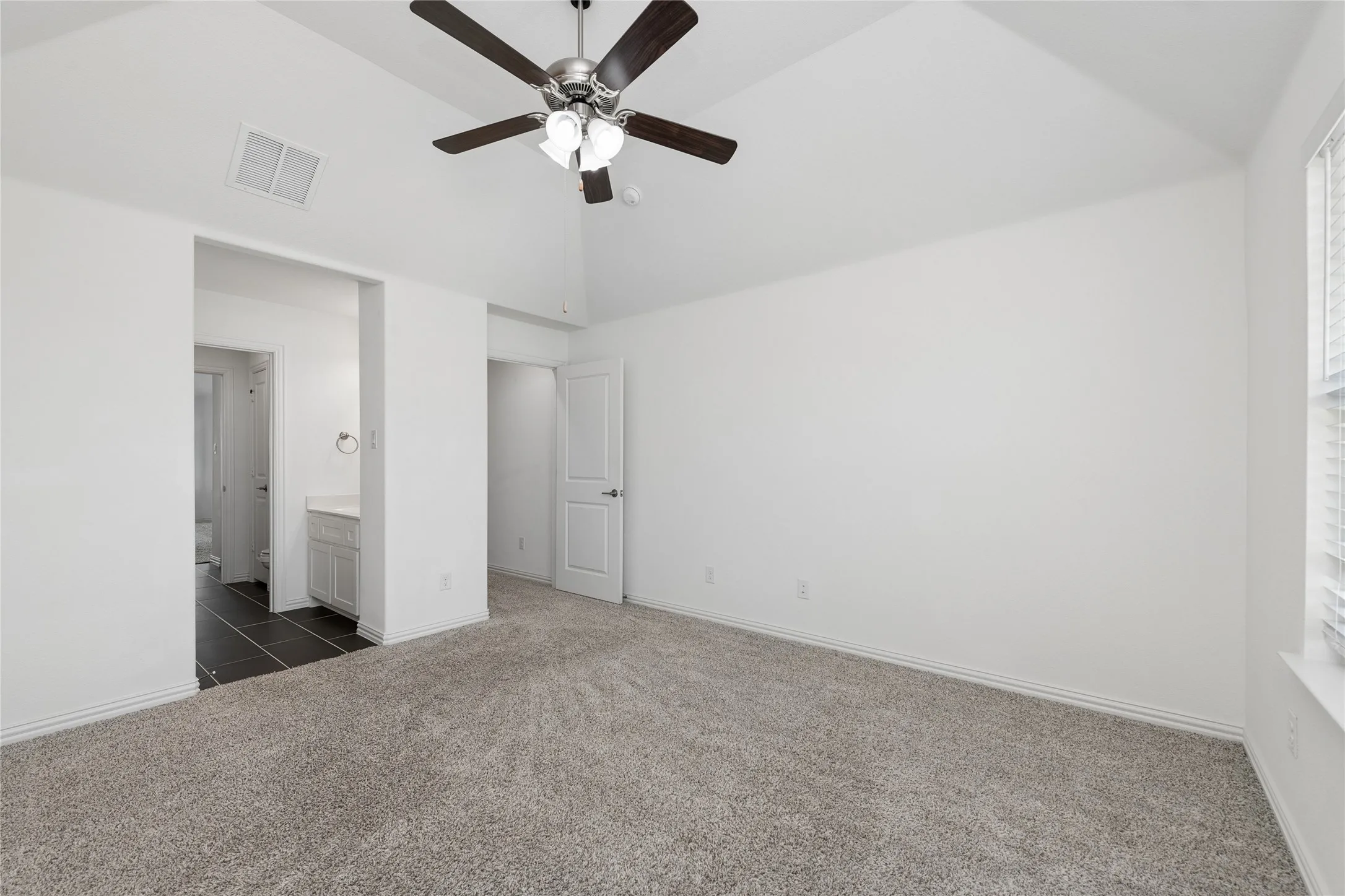 Single Family Residence For Sale in Collin County , 2821 Adon Springs Lane, Celina, Texas 75009, 4 Bedroom, 5 Bathroom, 2 Garage spaces, 4,064 Sqft, built in 2021, mls#21363740, Real Estate Agent in Celina, Homes For Sale in Collin county, Homes For Sale in Celina, Realtor in Celina Texas, Real Estate Brokerage Independent Realty Texas, Luminita Cordes Realtor