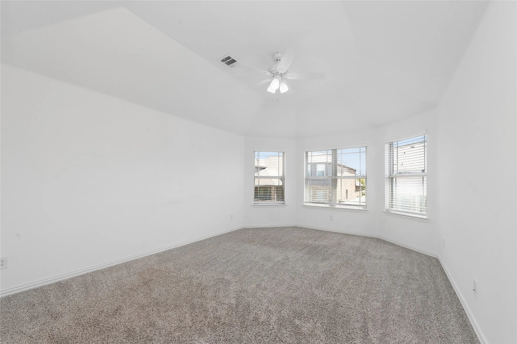 Single Family Residence For Sale in Collin County , 2821 Adon Springs Lane, Celina, Texas 75009, 4 Bedroom, 5 Bathroom, 2 Garage spaces, 4,064 Sqft, built in 2021, mls#21363740, Real Estate Agent in Celina, Homes For Sale in Collin county, Homes For Sale in Celina, Realtor in Celina Texas, Real Estate Brokerage Independent Realty Texas, Luminita Cordes Realtor