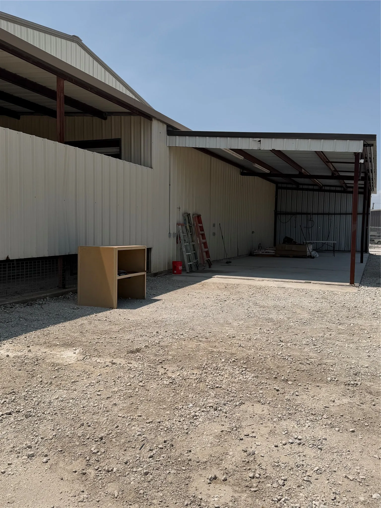 Industrial For Rent in Cooke County , 2827 W Highway 82, Gainesville, Texas 76240, 0, 0, Garage spaces, 0 Sqft, built in 1985, mls#21367028, Real Estate Agent in Gainesville, Homes For Rent in Cooke county, Homes For Rent in Gainesville, Realtor in Gainesville Texas, Real Estate Brokerage Independent Realty Texas, Luminita Cordes Realtor