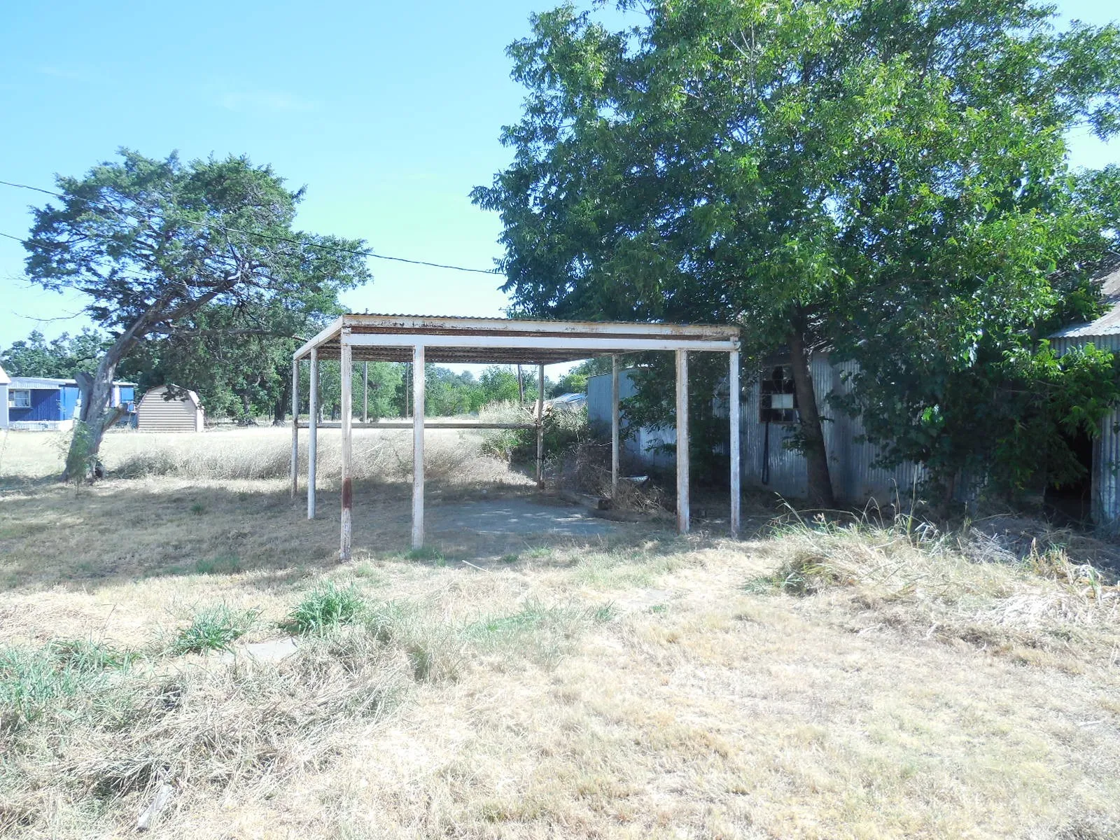 Single Family Residence For Sale in Eastland County , 502 Travis Street, Ranger, Texas 76470, 2 Bedroom, 1 Bathroom, 2 Garage spaces, 1,140 Sqft, built in 1938, Price $75,000, mls#21367035, Real Estate Agent in Ranger, Homes For Sale in Eastland county, Homes For Sale in Ranger, Realtor in Ranger Texas, Real Estate Brokerage Independent Realty Texas, Luminita Cordes Realtor