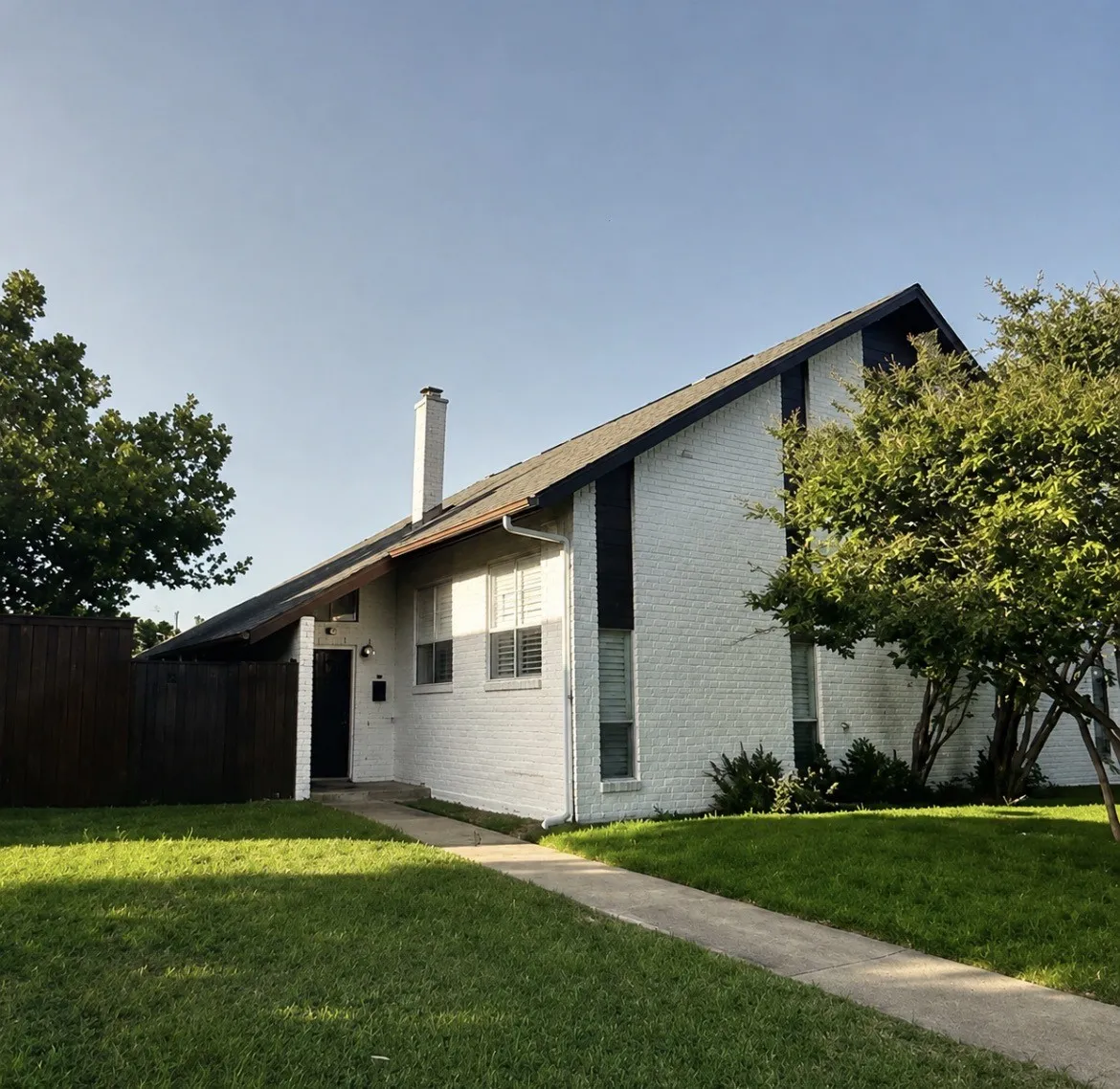 Duplex For Rent in Dallas County , 13509 Red Fern Lane, Dallas, Texas 75240, 3 Bedroom, 2 Bathroom, 2 Garage spaces, 1,699 Sqft, built in 1964, mls#21367036, Real Estate Agent in Dallas, Homes For Rent in Dallas county, Homes For Rent in Dallas, Realtor in Dallas Texas, Real Estate Brokerage Independent Realty Texas, Luminita Cordes Realtor