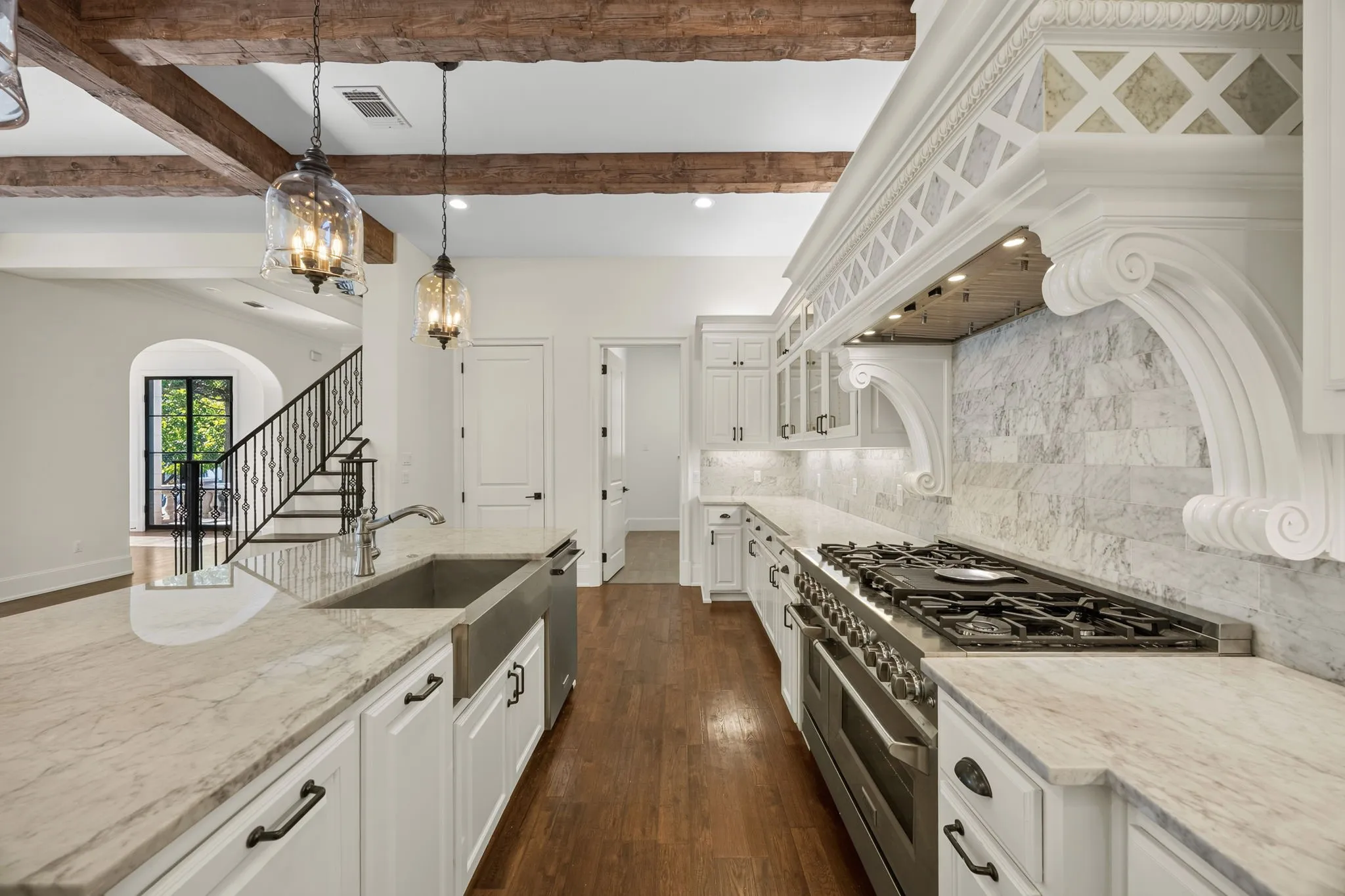 Single Family Residence For Sale in Tarrant County , 5616 Pershing Avenue, Fort Worth, Texas 76107, 4 Bedroom, 4 Bathroom, 2 Garage spaces, 3,694 Sqft, built in 2019, mls#21367040, Real Estate Agent in Fort Worth, Homes For Sale in Tarrant county, Homes For Sale in Fort Worth, Realtor in Fort Worth Texas, Real Estate Brokerage Independent Realty Texas, Luminita Cordes Realtor