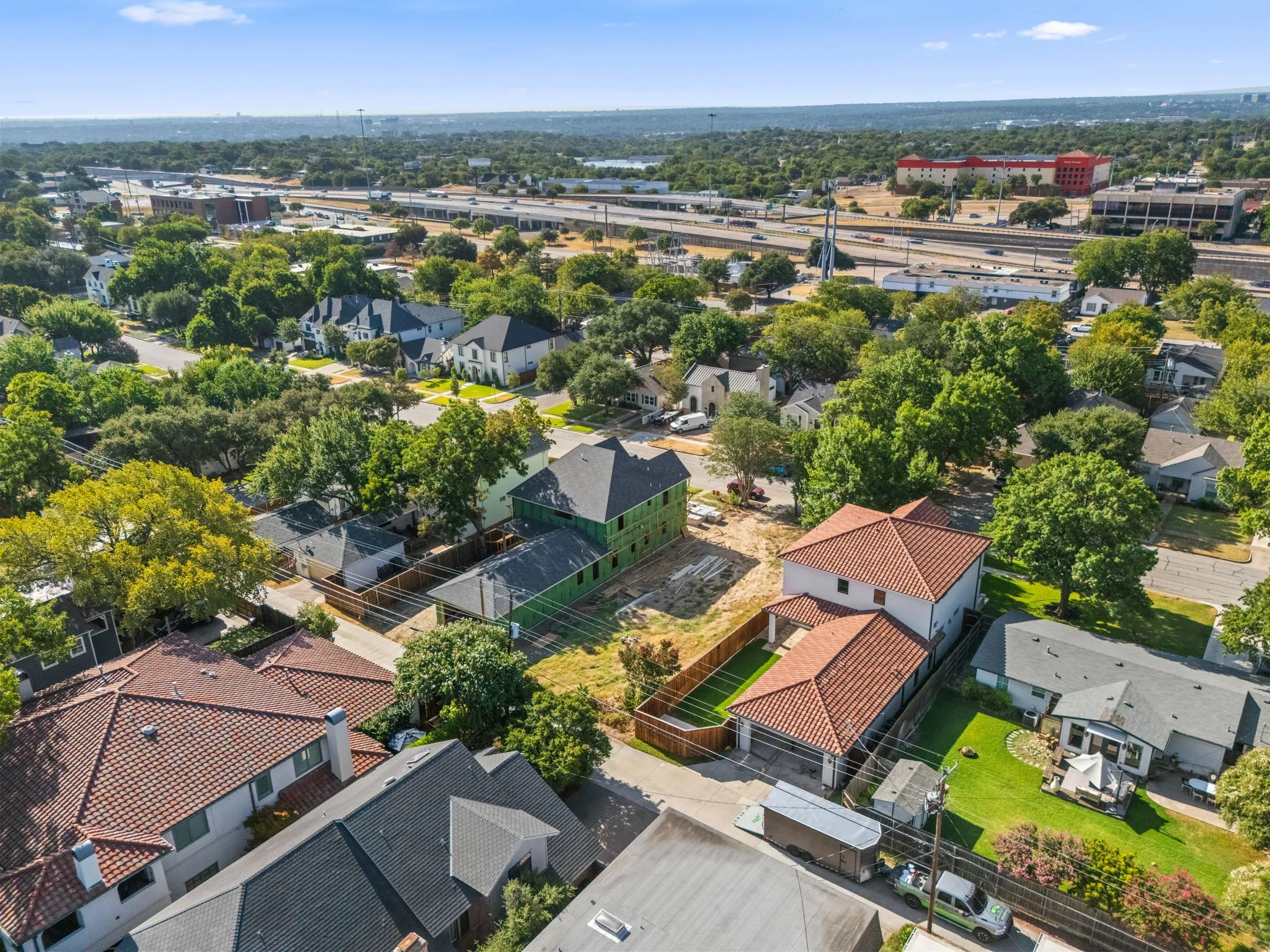 Single Family Residence For Sale in Tarrant County , 5616 Pershing Avenue, Fort Worth, Texas 76107, 4 Bedroom, 4 Bathroom, 2 Garage spaces, 3,694 Sqft, built in 2019, mls#21367040, Real Estate Agent in Fort Worth, Homes For Sale in Tarrant county, Homes For Sale in Fort Worth, Realtor in Fort Worth Texas, Real Estate Brokerage Independent Realty Texas, Luminita Cordes Realtor