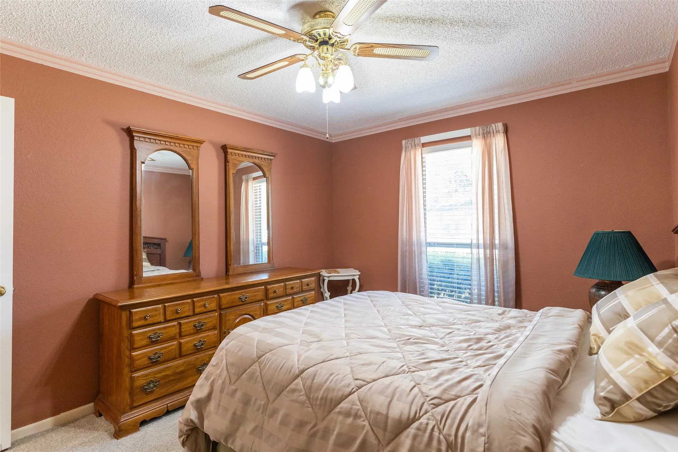 Single Family Residence For Sale in Taylor County , 801 Parsons Road, Abilene, Texas 79602, 2 Bedroom, 2 Bathroom, 2 Garage spaces, 1,400 Sqft, built in 1987, mls#21367027, Real Estate Agent in Abilene, Homes For Sale in Taylor county, Homes For Sale in Abilene, Realtor in Abilene Texas, Real Estate Brokerage Independent Realty Texas, Luminita Cordes Realtor
