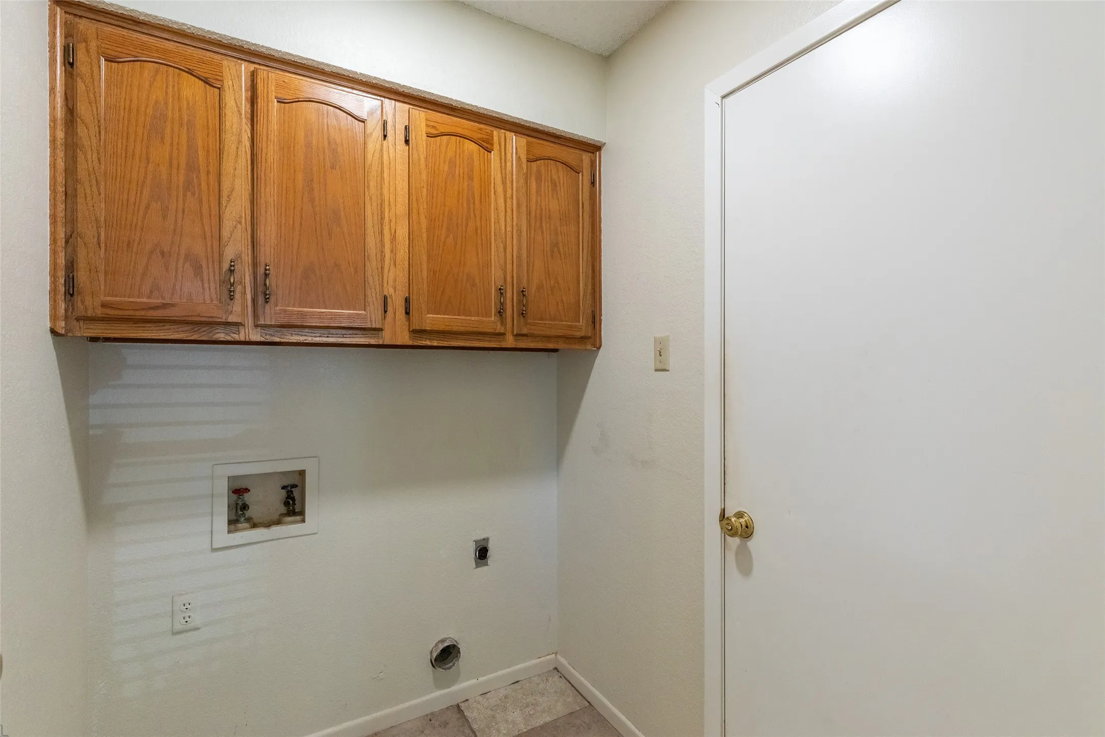 Single Family Residence For Sale in Taylor County , 801 Parsons Road, Abilene, Texas 79602, 2 Bedroom, 2 Bathroom, 2 Garage spaces, 1,400 Sqft, built in 1987, mls#21367027, Real Estate Agent in Abilene, Homes For Sale in Taylor county, Homes For Sale in Abilene, Realtor in Abilene Texas, Real Estate Brokerage Independent Realty Texas, Luminita Cordes Realtor