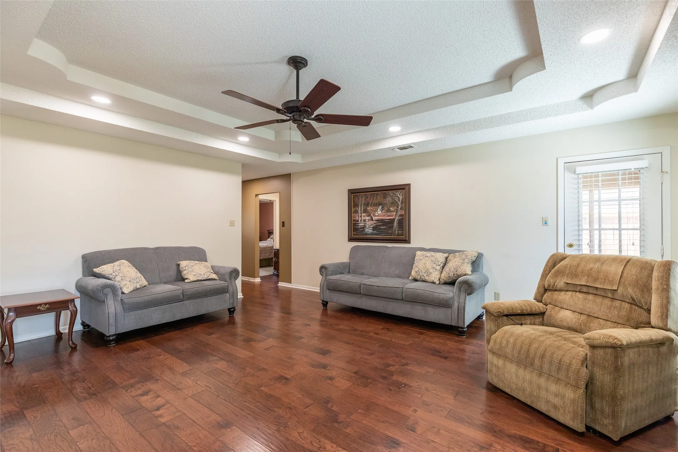 Single Family Residence For Sale in Taylor County , 801 Parsons Road, Abilene, Texas 79602, 2 Bedroom, 2 Bathroom, 2 Garage spaces, 1,400 Sqft, built in 1987, mls#21367027, Real Estate Agent in Abilene, Homes For Sale in Taylor county, Homes For Sale in Abilene, Realtor in Abilene Texas, Real Estate Brokerage Independent Realty Texas, Luminita Cordes Realtor