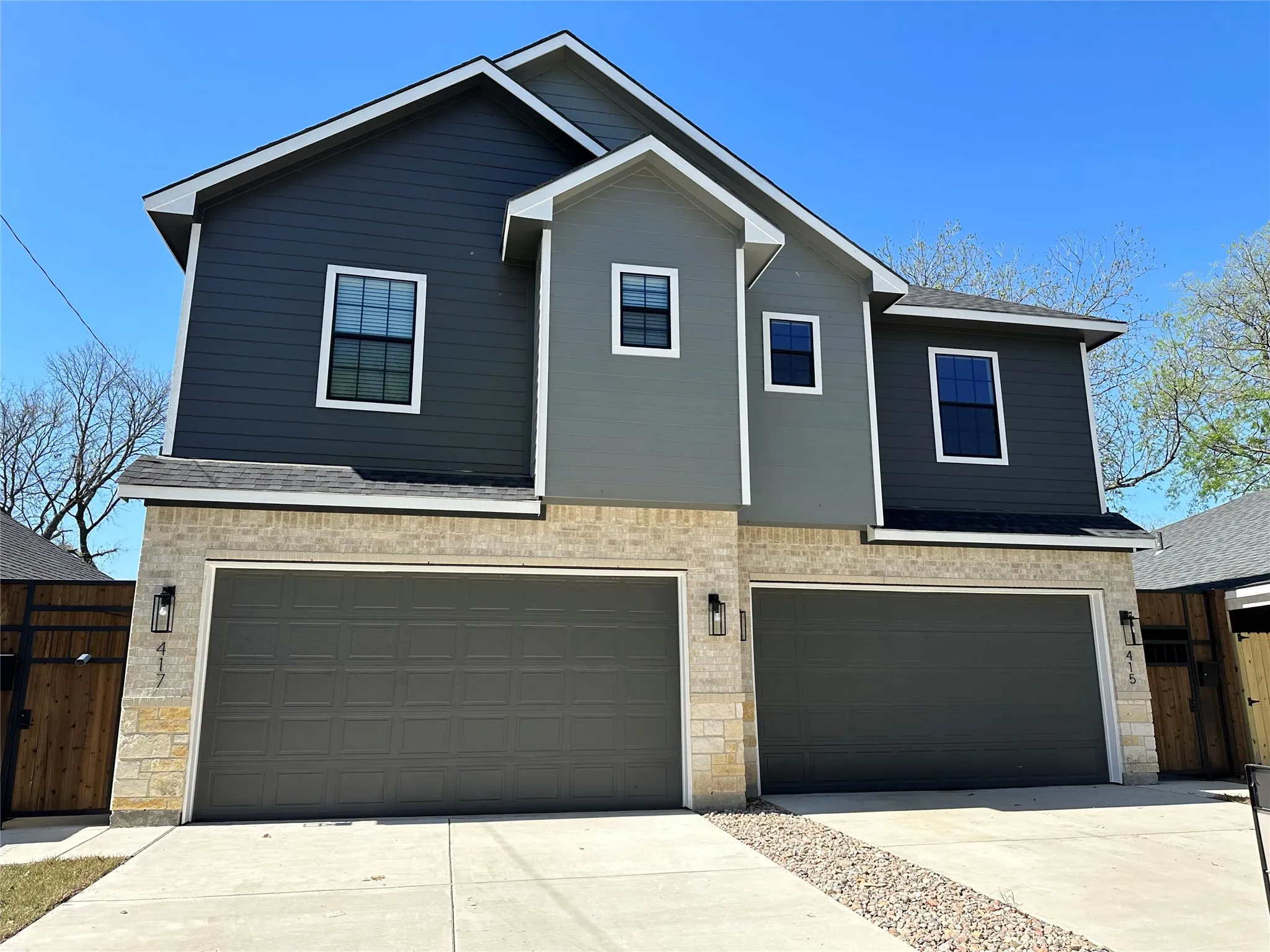 Duplex For Rent in Dallas County , 417 S Glasgow Drive, Dallas, Texas 75223, 3 Bedroom, 4 Bathroom, 2 Garage spaces, 2,381 Sqft, built in 2022, mls#21367037, Real Estate Agent in Dallas, Homes For Rent in Dallas county, Homes For Rent in Dallas, Realtor in Dallas Texas, Real Estate Brokerage Independent Realty Texas, Luminita Cordes Realtor