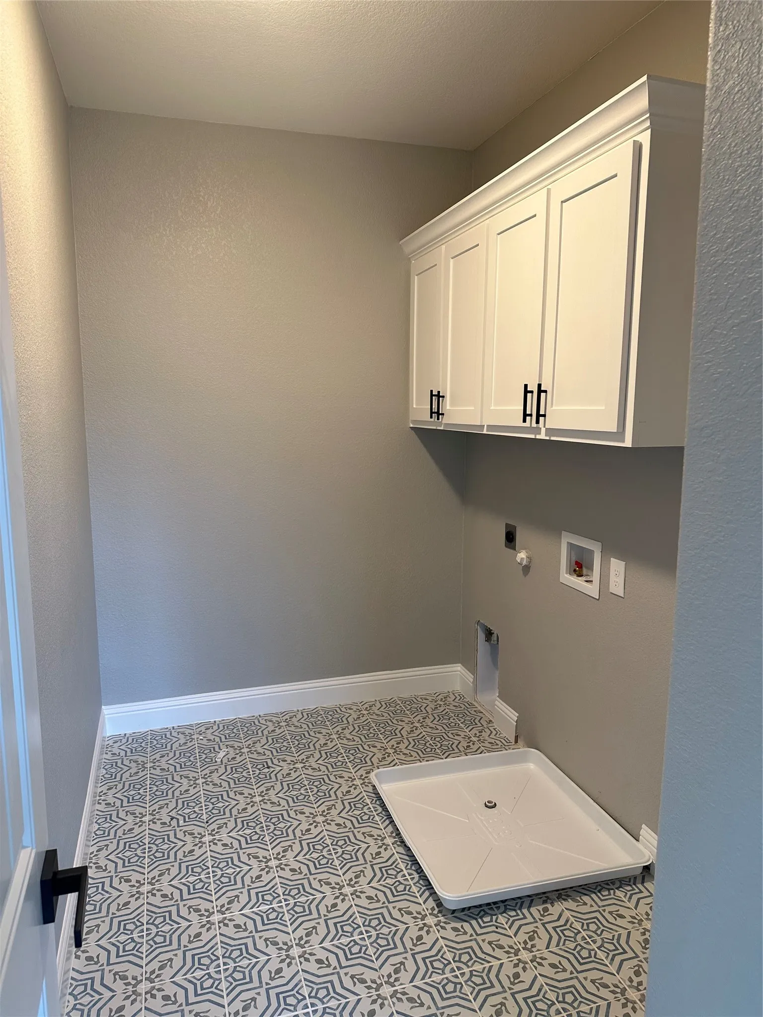 washer & dryer included