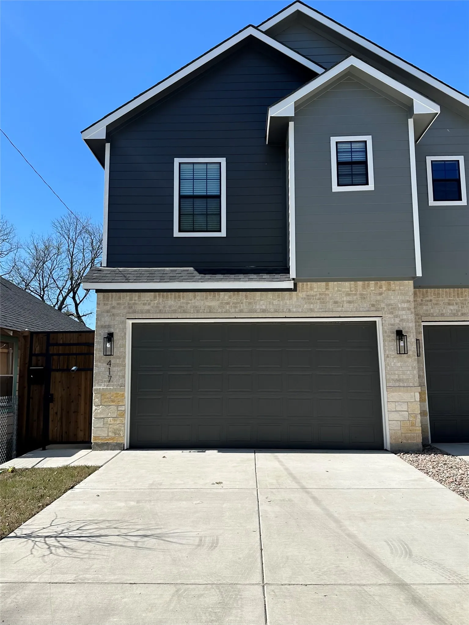 Duplex For Rent in Dallas County , 417 S Glasgow Drive, Dallas, Texas 75223, 3 Bedroom, 4 Bathroom, 2 Garage spaces, 2,381 Sqft, built in 2022, mls#21367037, Real Estate Agent in Dallas, Homes For Rent in Dallas county, Homes For Rent in Dallas, Realtor in Dallas Texas, Real Estate Brokerage Independent Realty Texas, Luminita Cordes Realtor