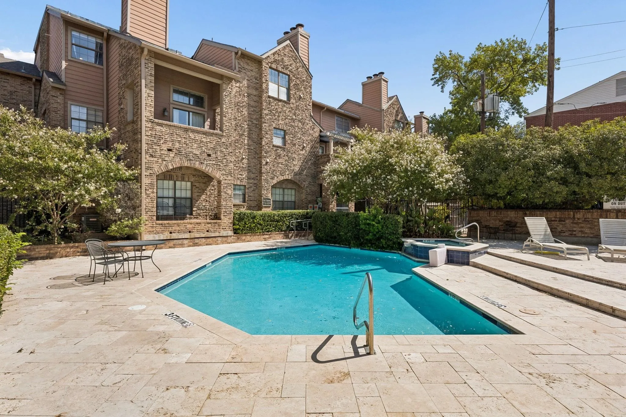 Condominium For Rent in Dallas County , 3401 Binkley Avenue C, University Park, Texas 75205, 1 Bedroom, 2 Bathroom, 1 Garage spaces, 974 Sqft, built in 1985, mls#21367012, Real Estate Agent in University Park, Homes For Rent in Dallas county, Homes For Rent in University Park, Realtor in University Park Texas, Real Estate Brokerage Independent Realty Texas, Luminita Cordes Realtor
