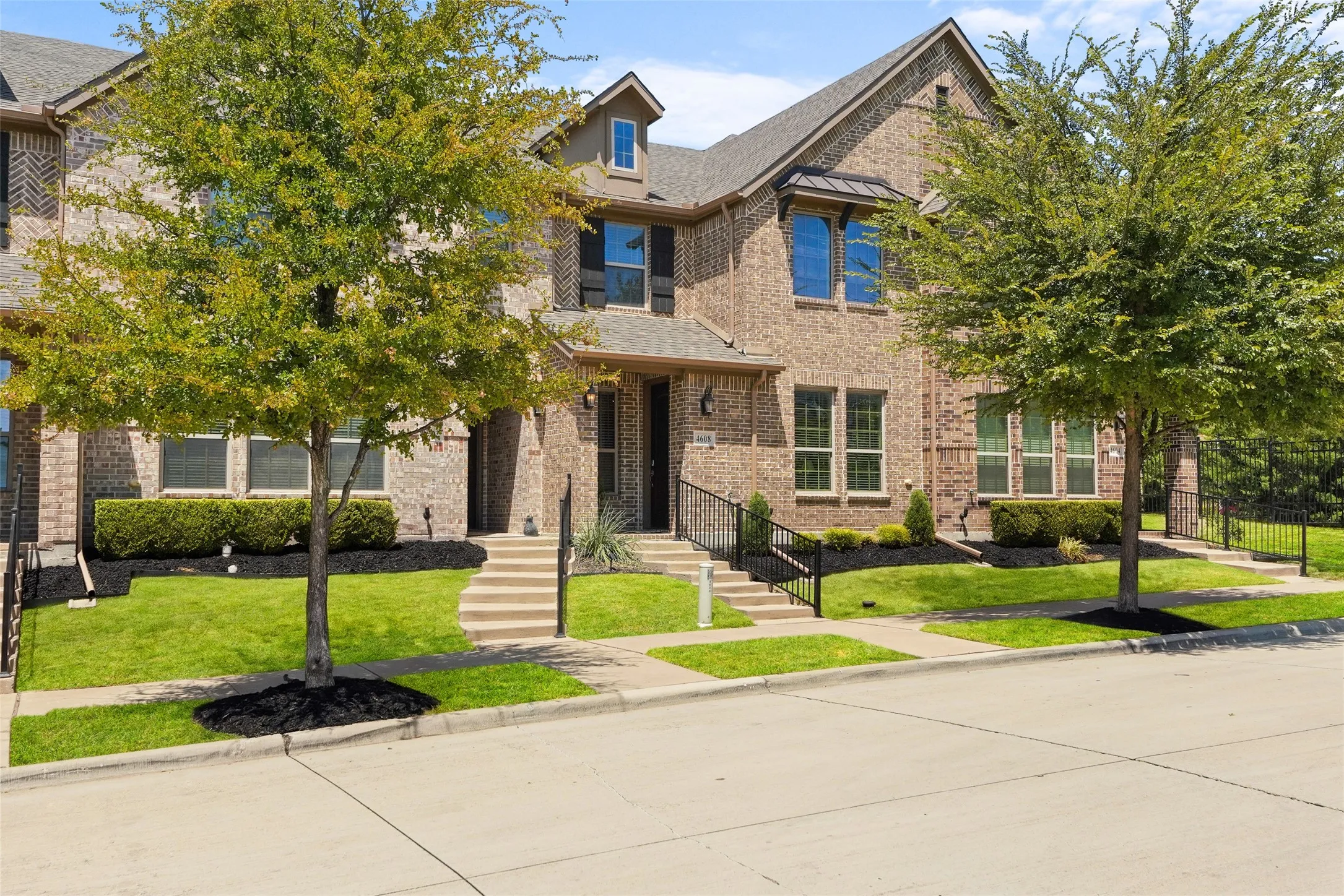 4608 Piedras Lanzar
