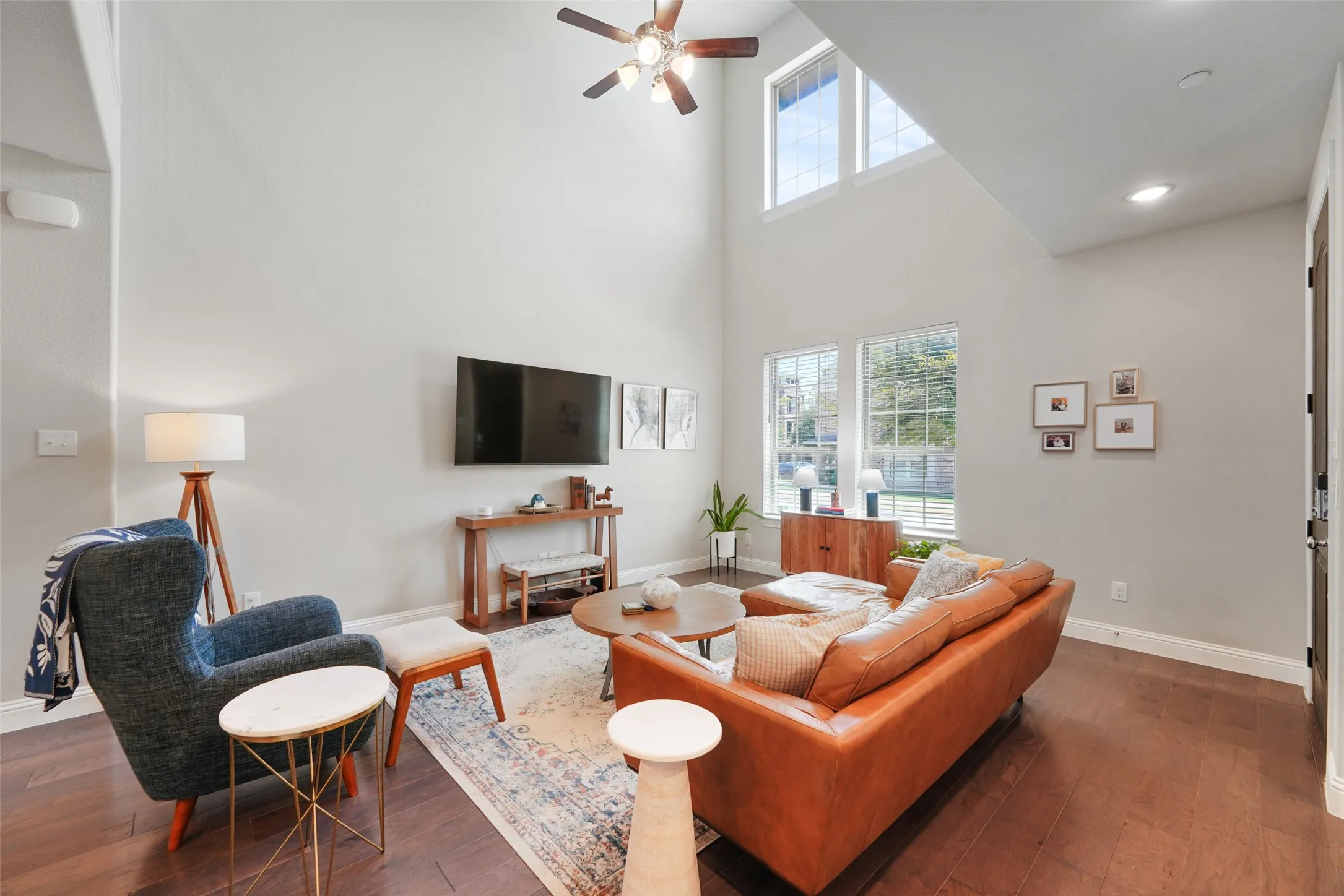 Townhouse For Rent in Collin County , 4608 Piedras Lanzar Drive, Mc Kinney, Texas 75070, 2 Bedroom, 3 Bathroom, 2 Garage spaces, 1,521 Sqft, built in 2018, mls#21361869, Real Estate Agent in Mc Kinney, Homes For Rent in Collin county, Homes For Rent in Mc Kinney, Realtor in Mc Kinney Texas, Real Estate Brokerage Independent Realty Texas, Luminita Cordes Realtor