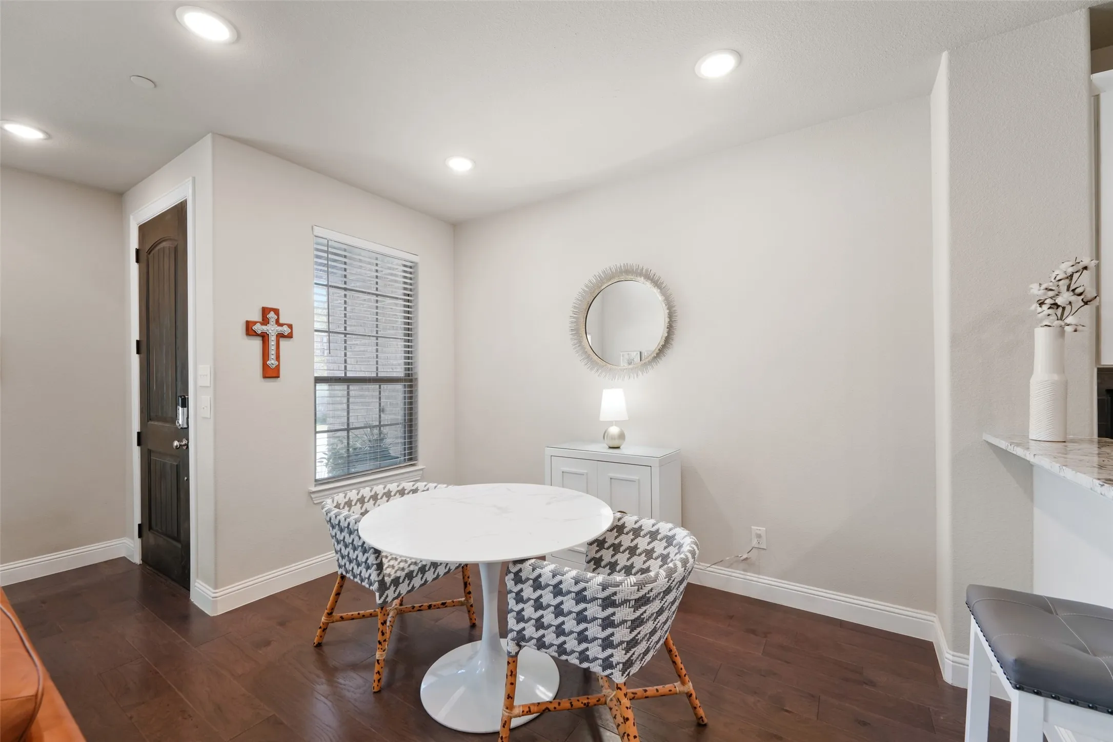 Townhouse For Rent in Collin County , 4608 Piedras Lanzar Drive, Mc Kinney, Texas 75070, 2 Bedroom, 3 Bathroom, 2 Garage spaces, 1,521 Sqft, built in 2018, mls#21361869, Real Estate Agent in Mc Kinney, Homes For Rent in Collin county, Homes For Rent in Mc Kinney, Realtor in Mc Kinney Texas, Real Estate Brokerage Independent Realty Texas, Luminita Cordes Realtor