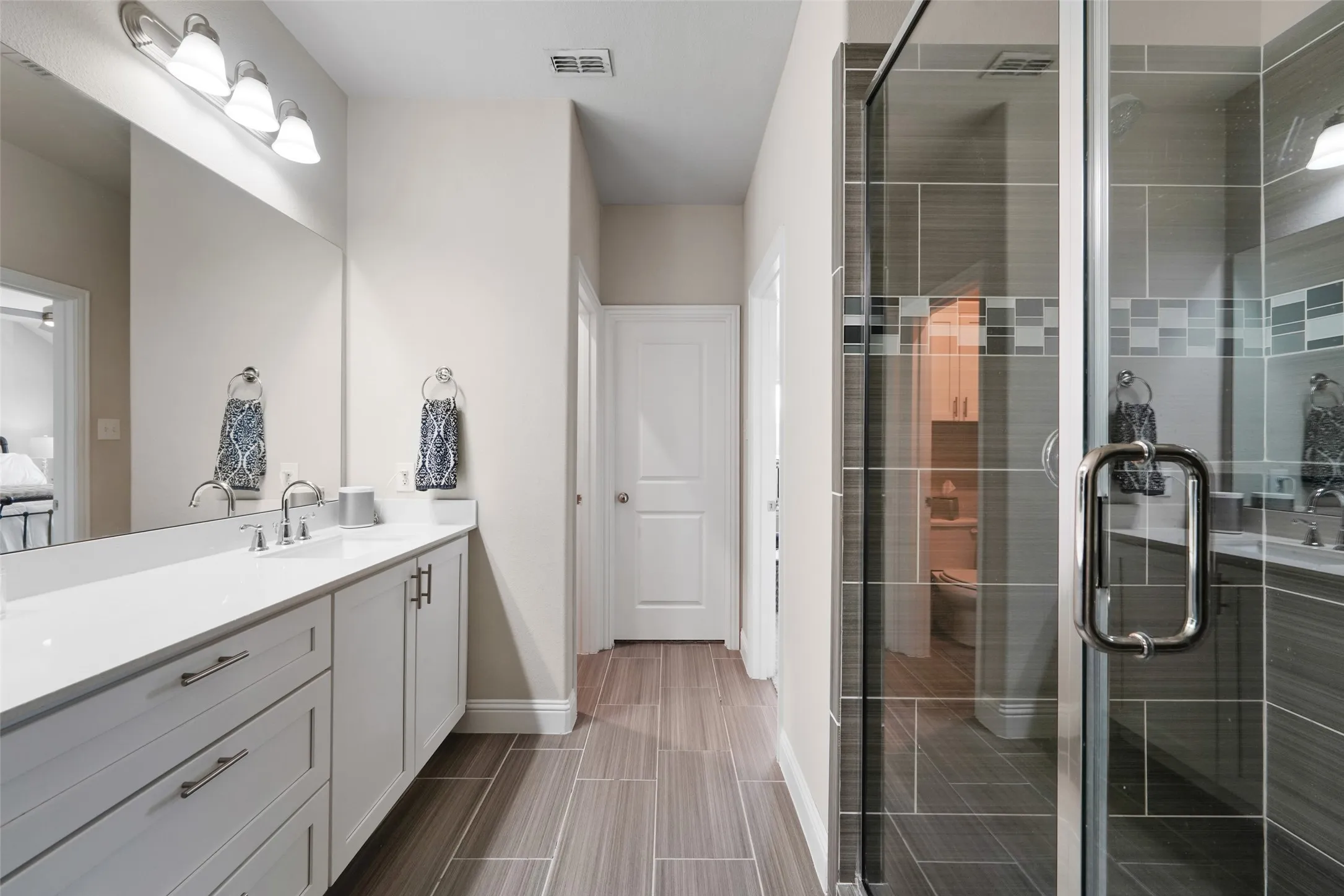 Townhouse For Rent in Collin County , 4608 Piedras Lanzar Drive, Mc Kinney, Texas 75070, 2 Bedroom, 3 Bathroom, 2 Garage spaces, 1,521 Sqft, built in 2018, mls#21361869, Real Estate Agent in Mc Kinney, Homes For Rent in Collin county, Homes For Rent in Mc Kinney, Realtor in Mc Kinney Texas, Real Estate Brokerage Independent Realty Texas, Luminita Cordes Realtor