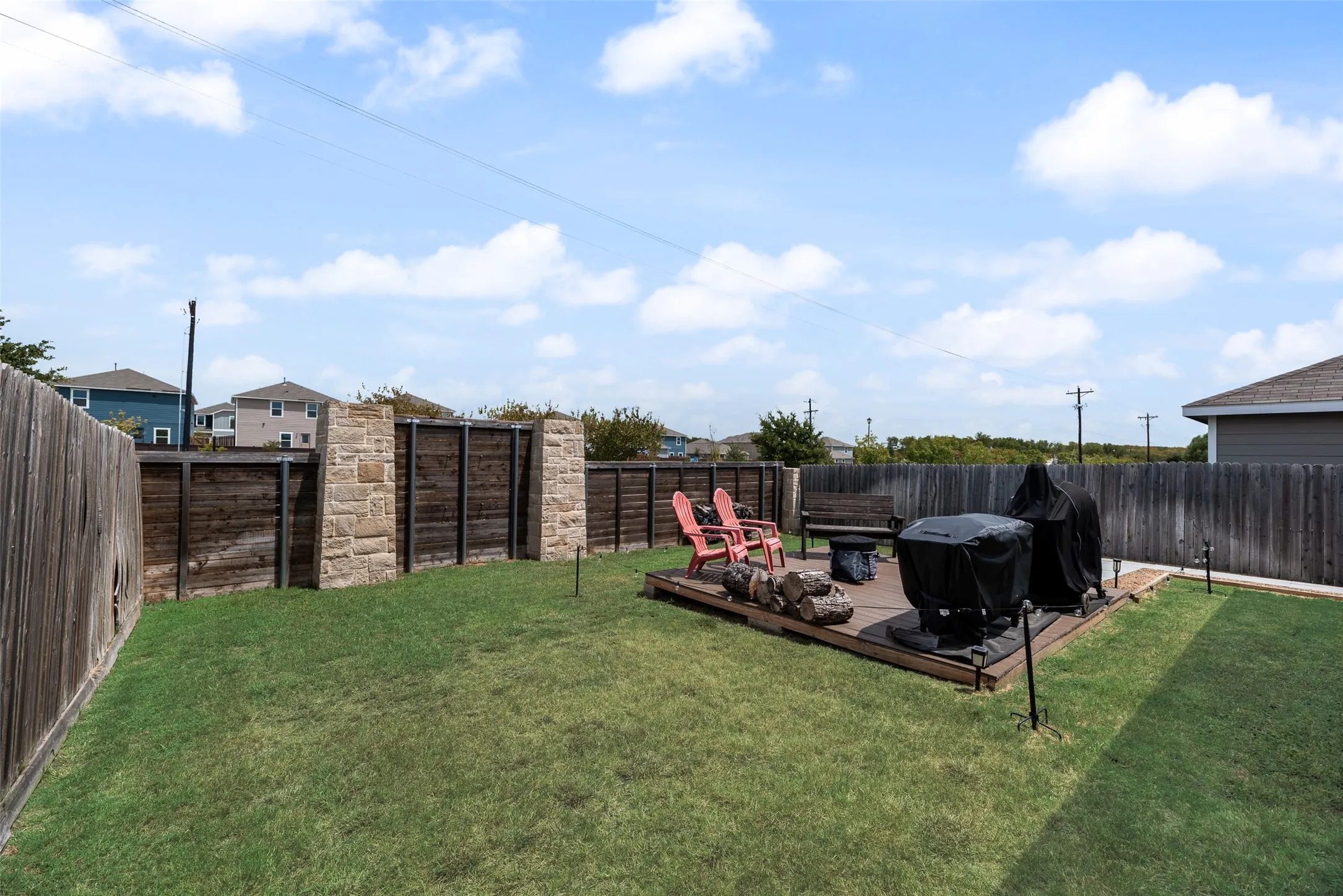 Single Family Residence For Sale in Kaufman County , 1204 Fairford Road, Crandall, Texas 75114, 3 Bedroom, 2 Bathroom, 2 Garage spaces, 1,260 Sqft, built in 2021, mls#21361178, Real Estate Agent in Crandall, Homes For Sale in Kaufman county, Homes For Sale in Crandall, Realtor in Crandall Texas, Real Estate Brokerage Independent Realty Texas, Luminita Cordes Realtor