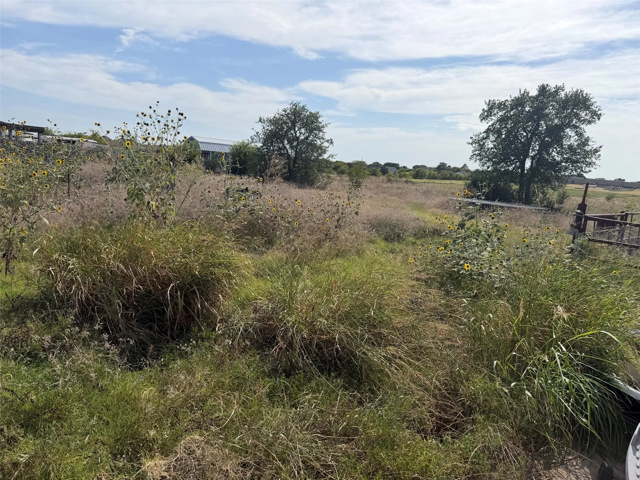 Single Family Residence For Sale in Johnson County , 913 County Road 1003a, Godley, Texas 76044, 3 Bedroom, 2 Bathroom, Garage spaces, 1,440 Sqft, built in 1980, mls#21367048, Real Estate Agent in Godley, Homes For Sale in Johnson county, Homes For Sale in Godley, Realtor in Godley Texas, Real Estate Brokerage Independent Realty Texas, Luminita Cordes Realtor