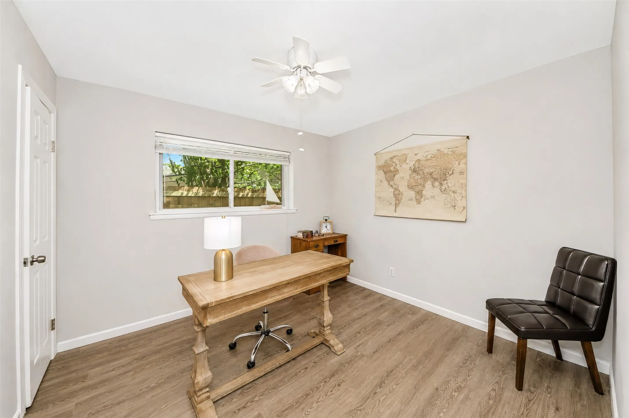Second bedroom or office