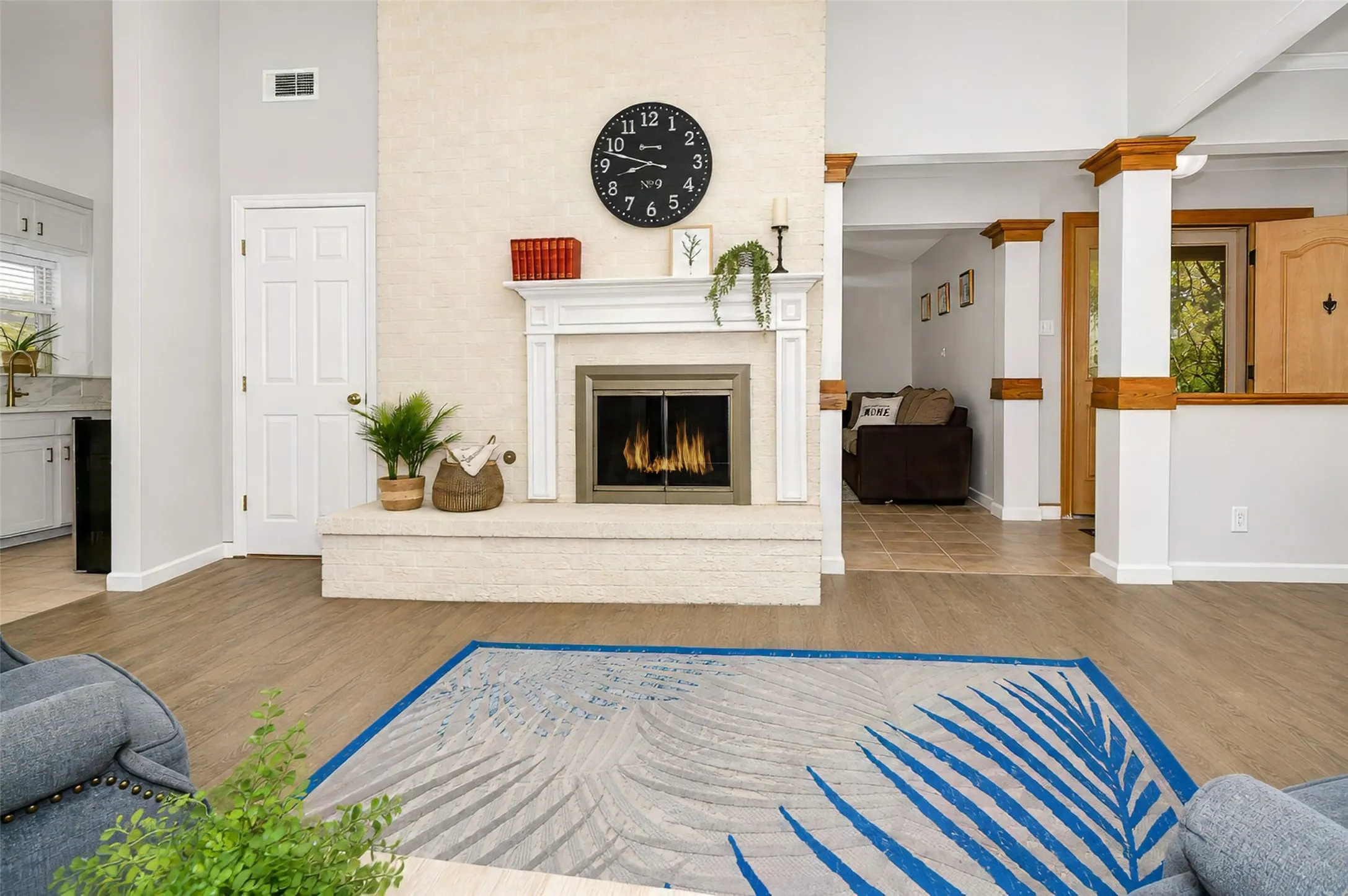 Single Family Residence For Rent in Tarrant County , 133 Oakhurst Drive, Bedford, Texas 76022, 3 Bedroom, 2 Bathroom, 2 Garage spaces, 1,533 Sqft, built in 1963, mls#21367050, Real Estate Agent in Bedford, Homes For Rent in Tarrant county, Homes For Rent in Bedford, Realtor in Bedford Texas, Real Estate Brokerage Independent Realty Texas, Luminita Cordes Realtor