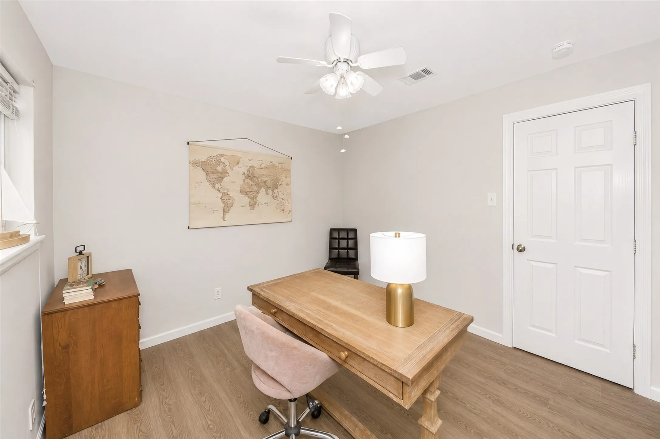 Second bedroom or office