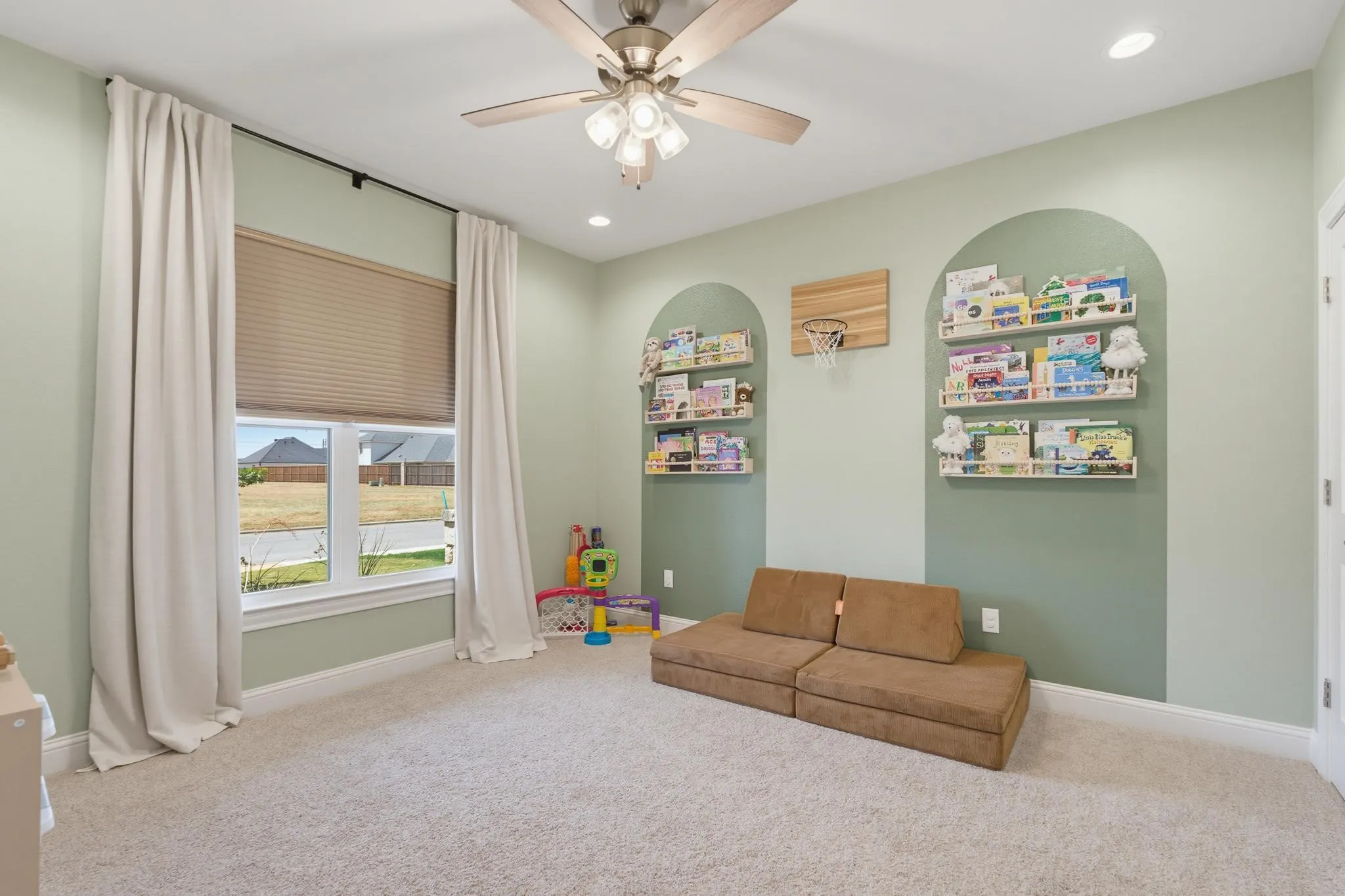 Single Family Residence For Sale in Taylor County , 6717 Potter-Bacon Trail, Abilene, Texas 79606, 4 Bedroom, 3 Bathroom, 2 Garage spaces, 2,588 Sqft, built in 2022, mls#21367010, Real Estate Agent in Abilene, Homes For Sale in Taylor county, Homes For Sale in Abilene, Realtor in Abilene Texas, Real Estate Brokerage Independent Realty Texas, Luminita Cordes Realtor